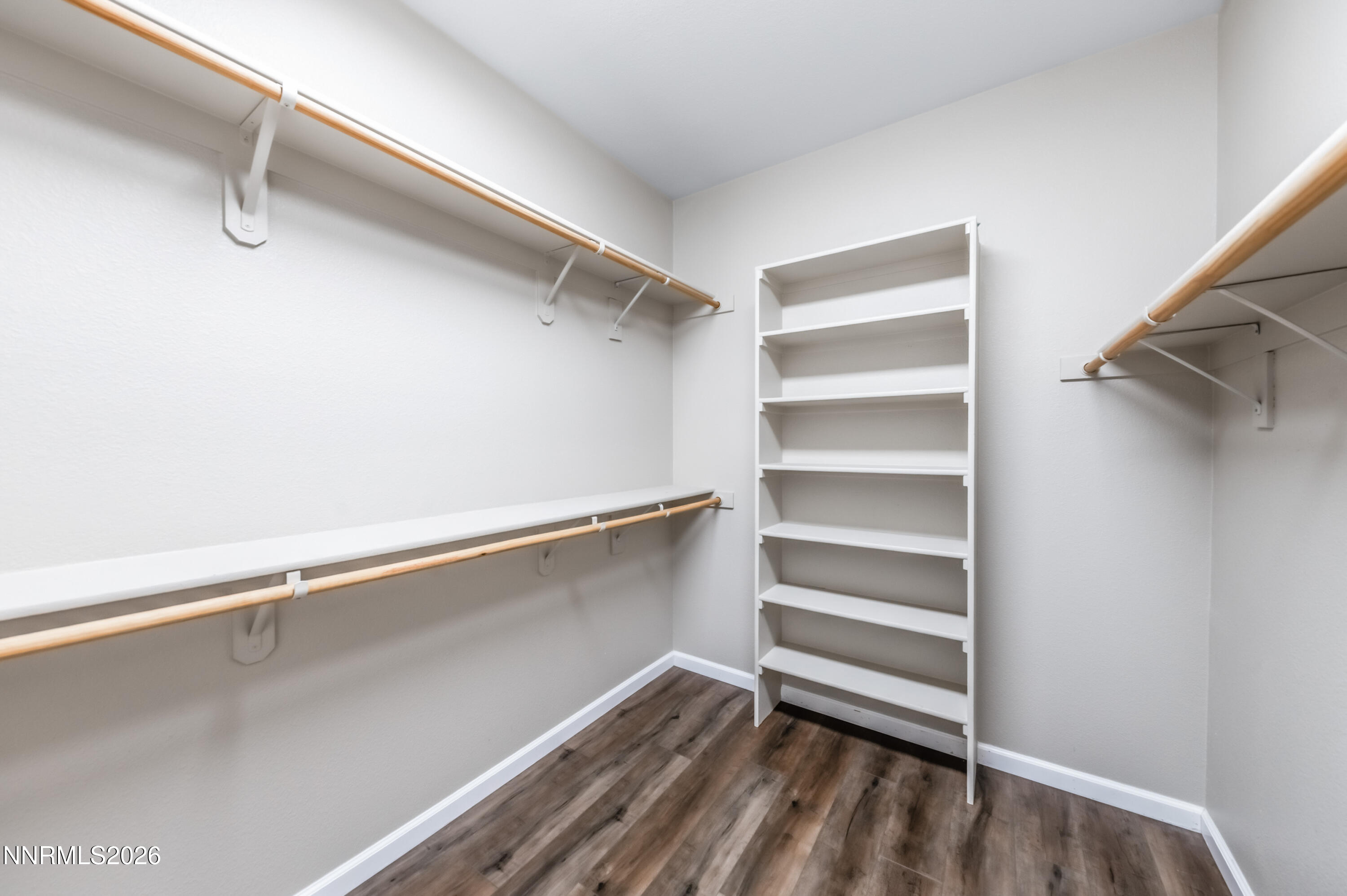 7705 Peavine Shadow Court