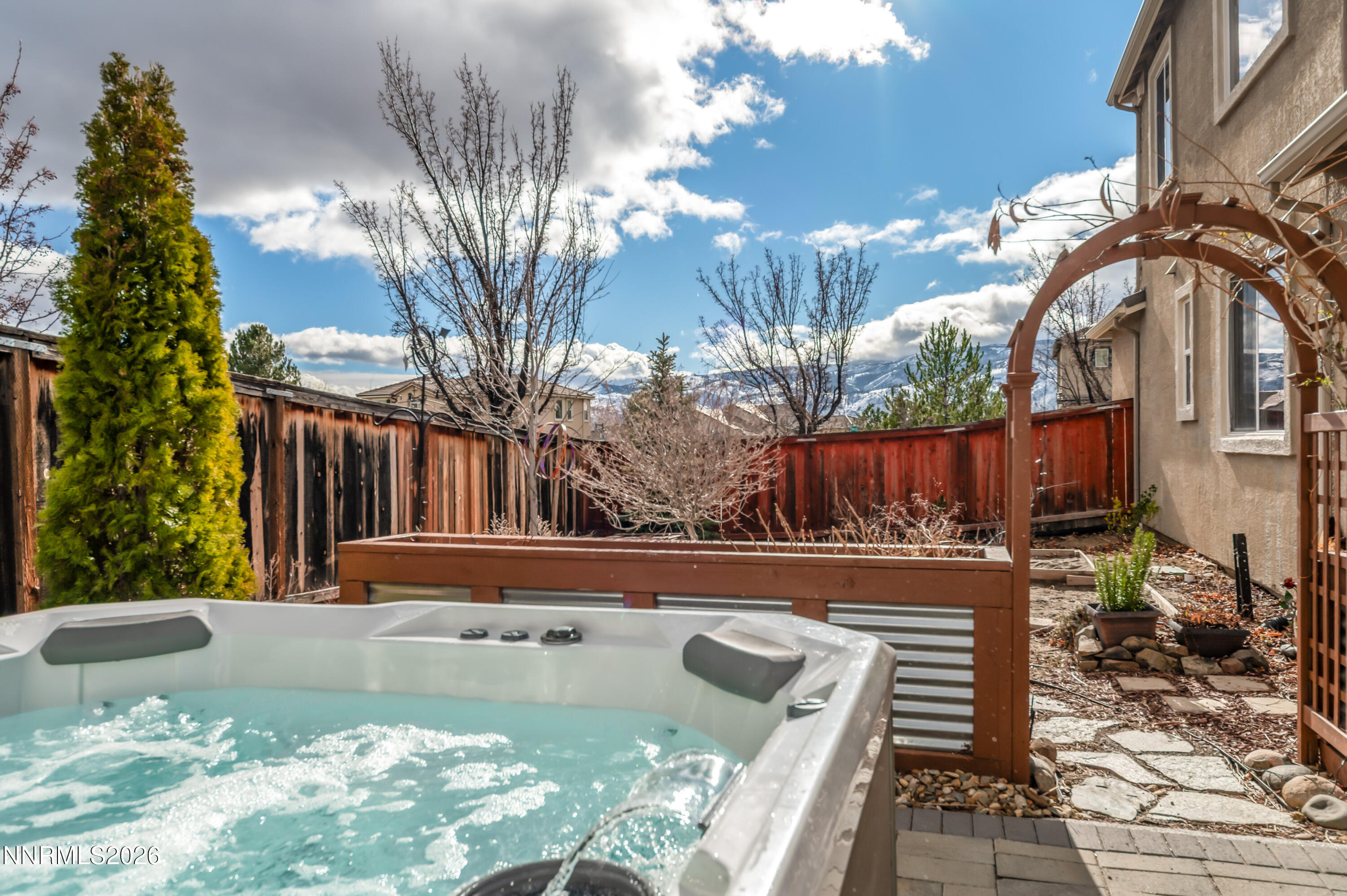 7705 Peavine Shadow Court