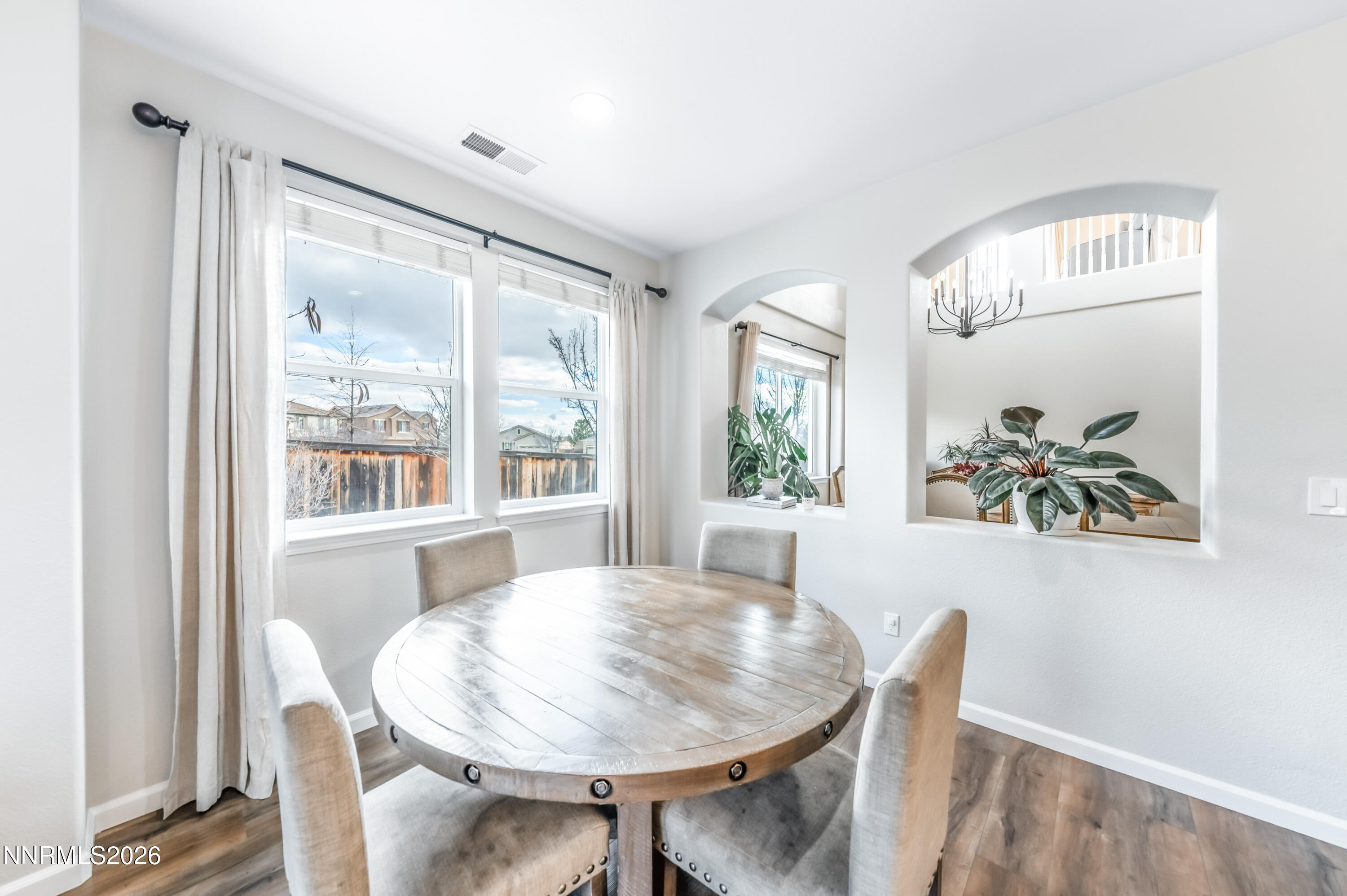 7705 Peavine Shadow Court