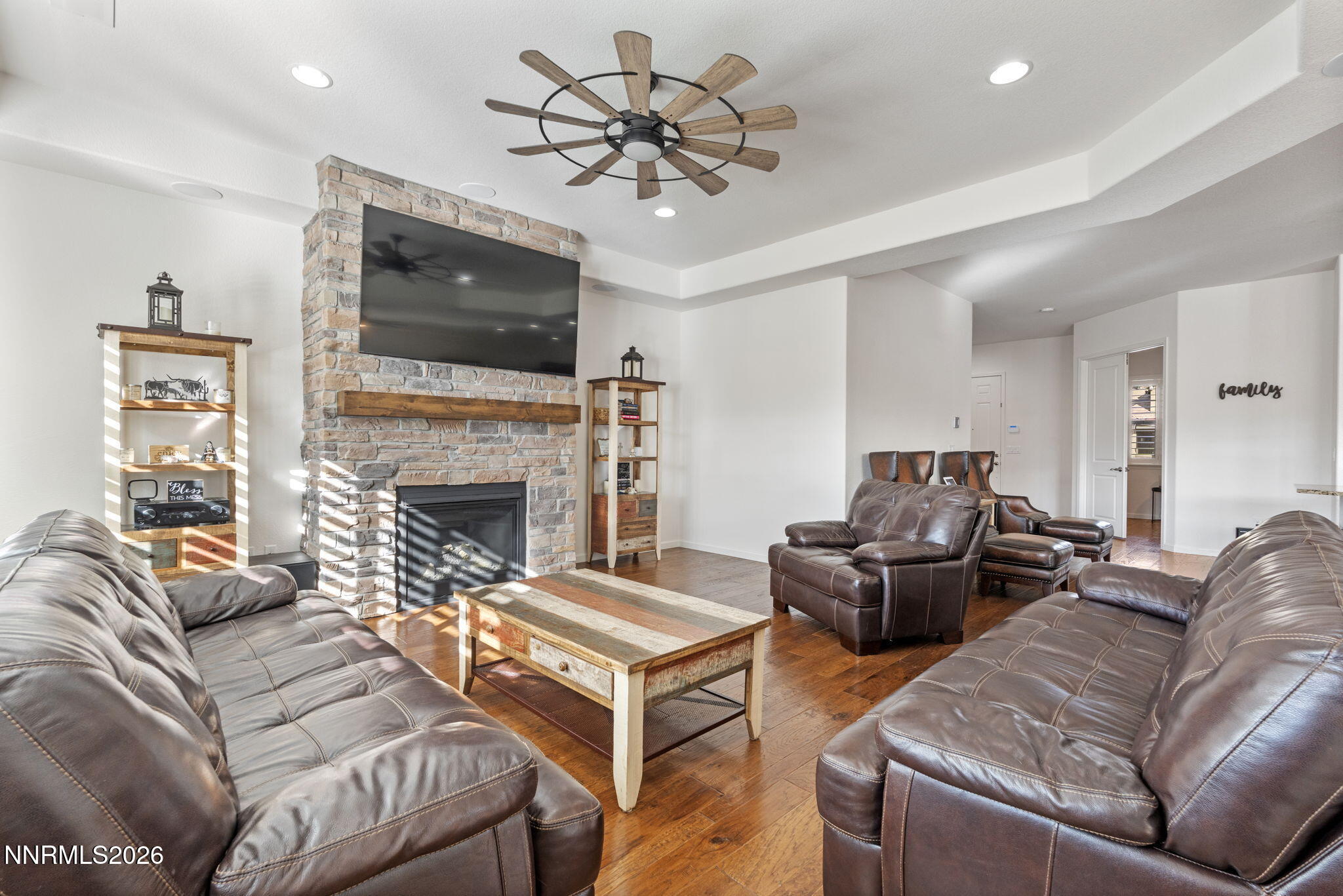 9811 Dyevera Lane