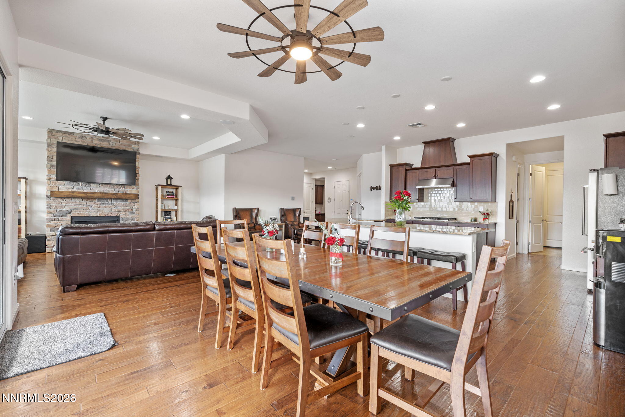 9811 Dyevera Lane