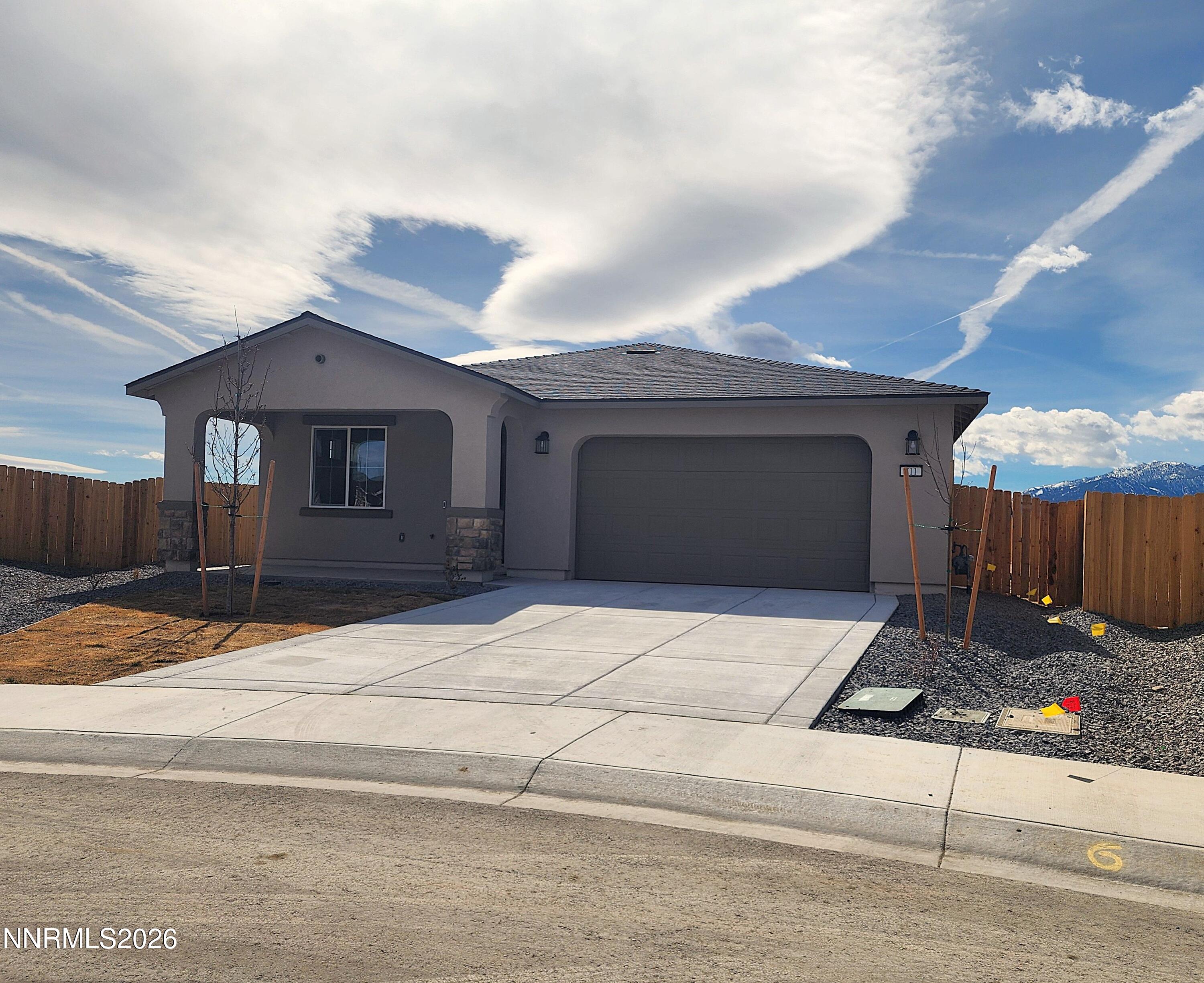 711 Daylily Lane