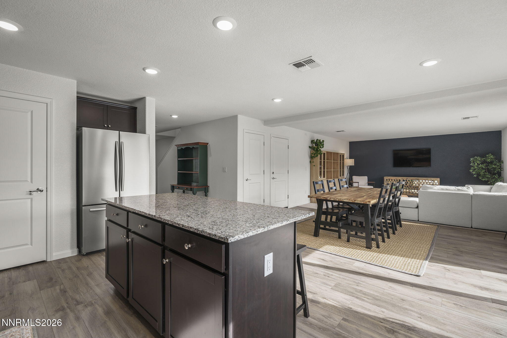 8970 Wolf River Drive