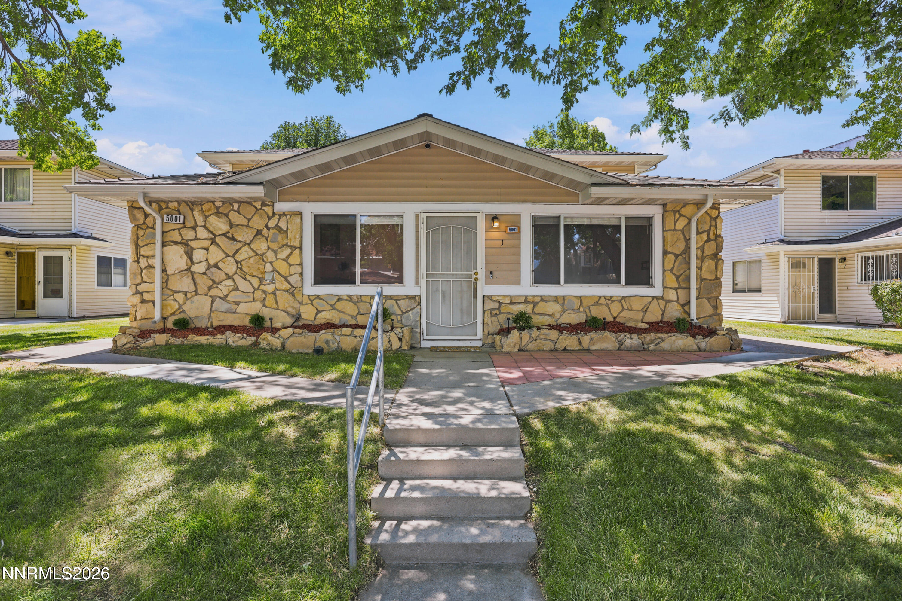 5001 Catalina Drive APT 1
