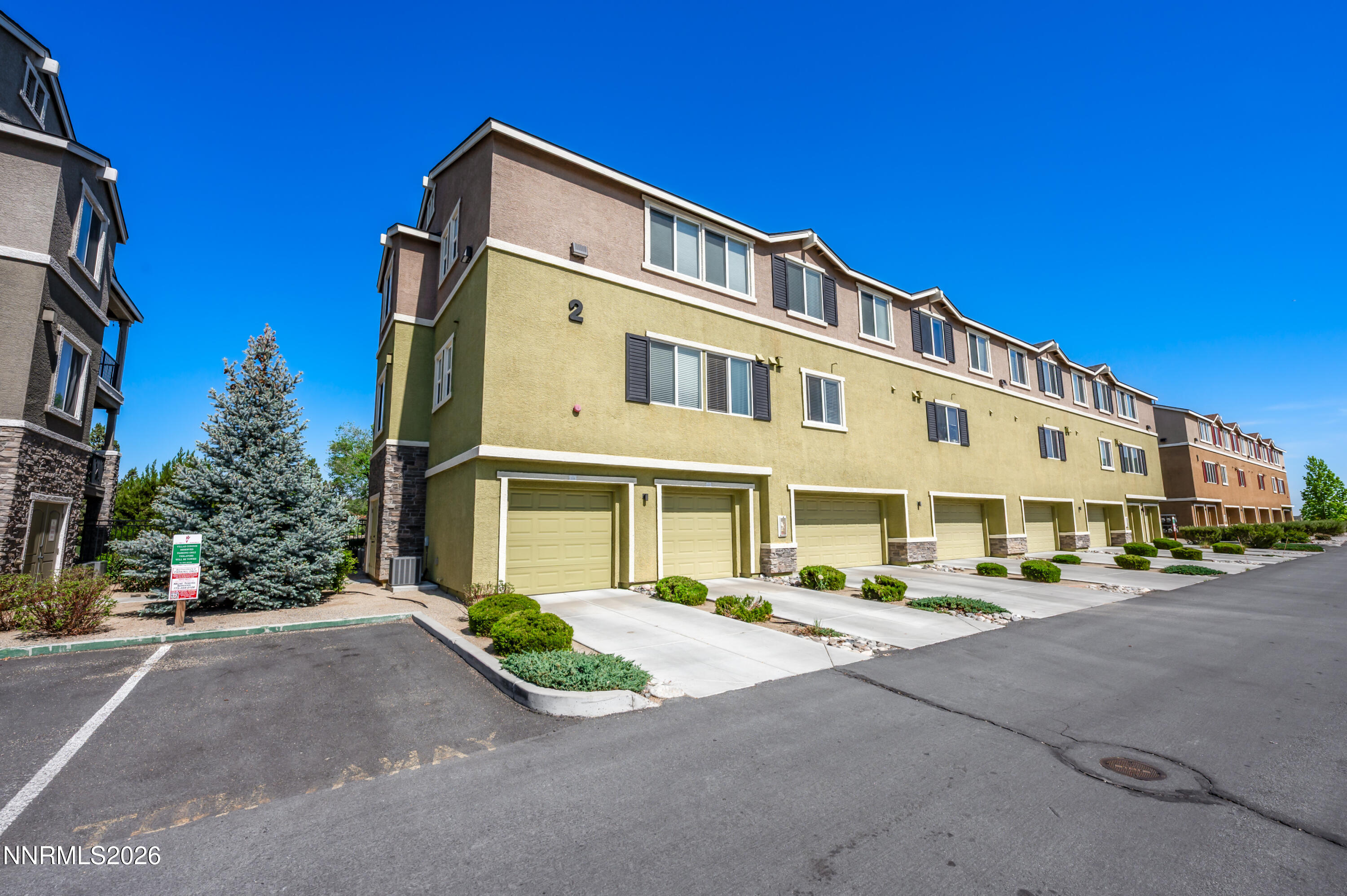 2490 Eastshore Place UNIT 208