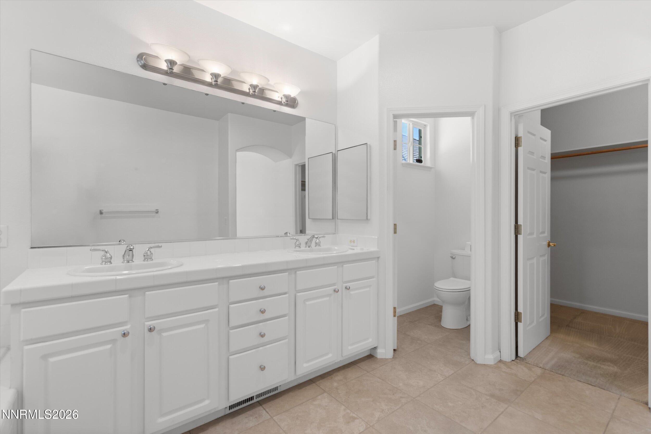 1195 Waverly Court