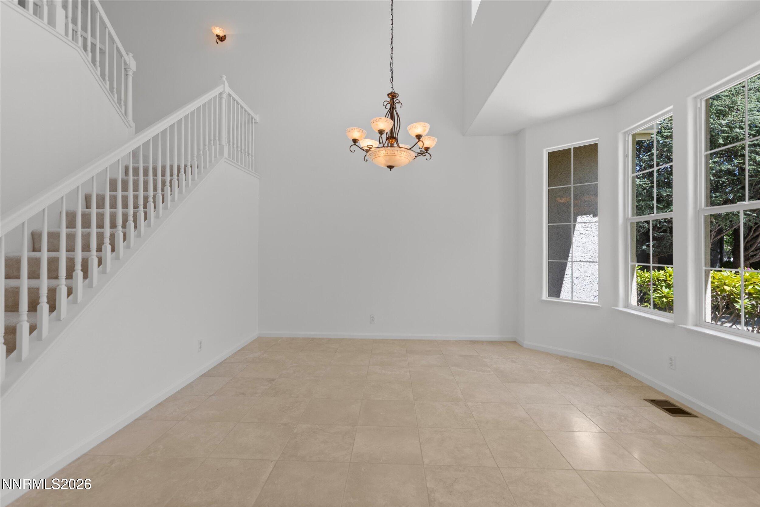 1195 Waverly Court