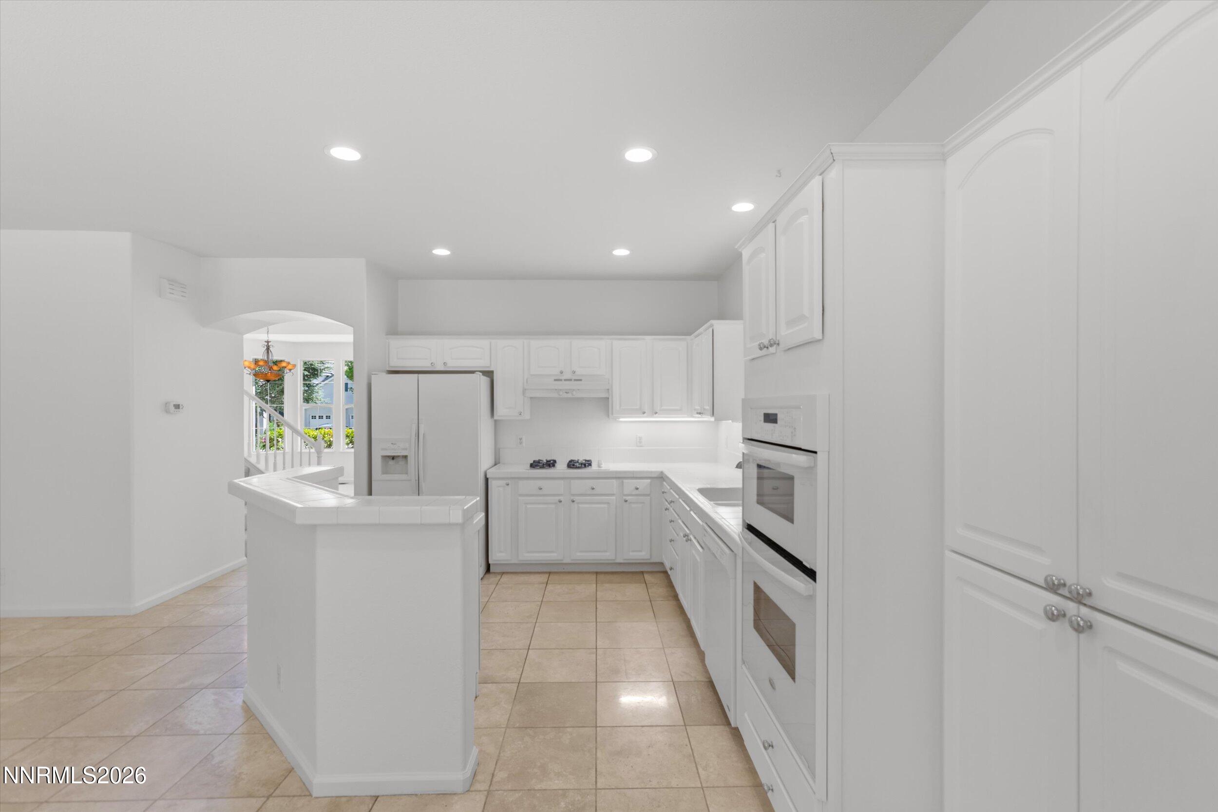 1195 Waverly Court