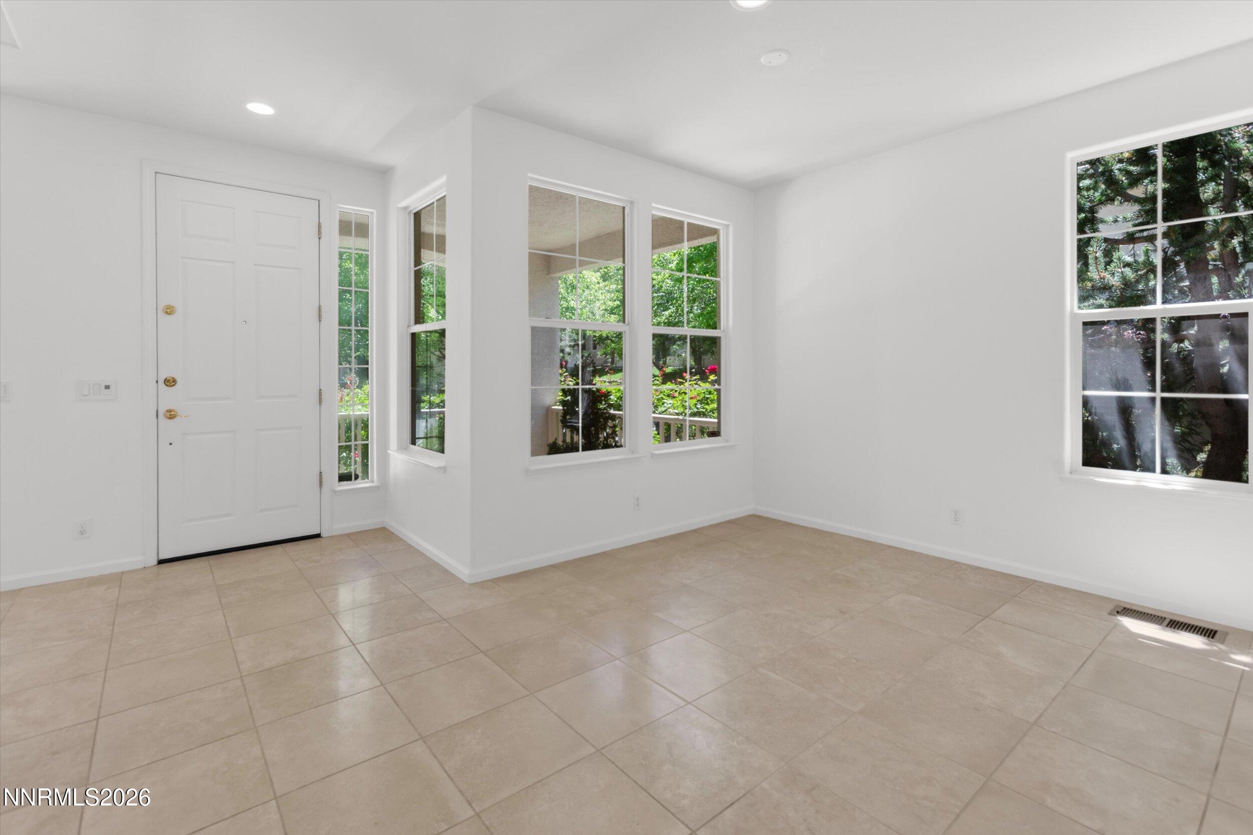 1195 Waverly Court