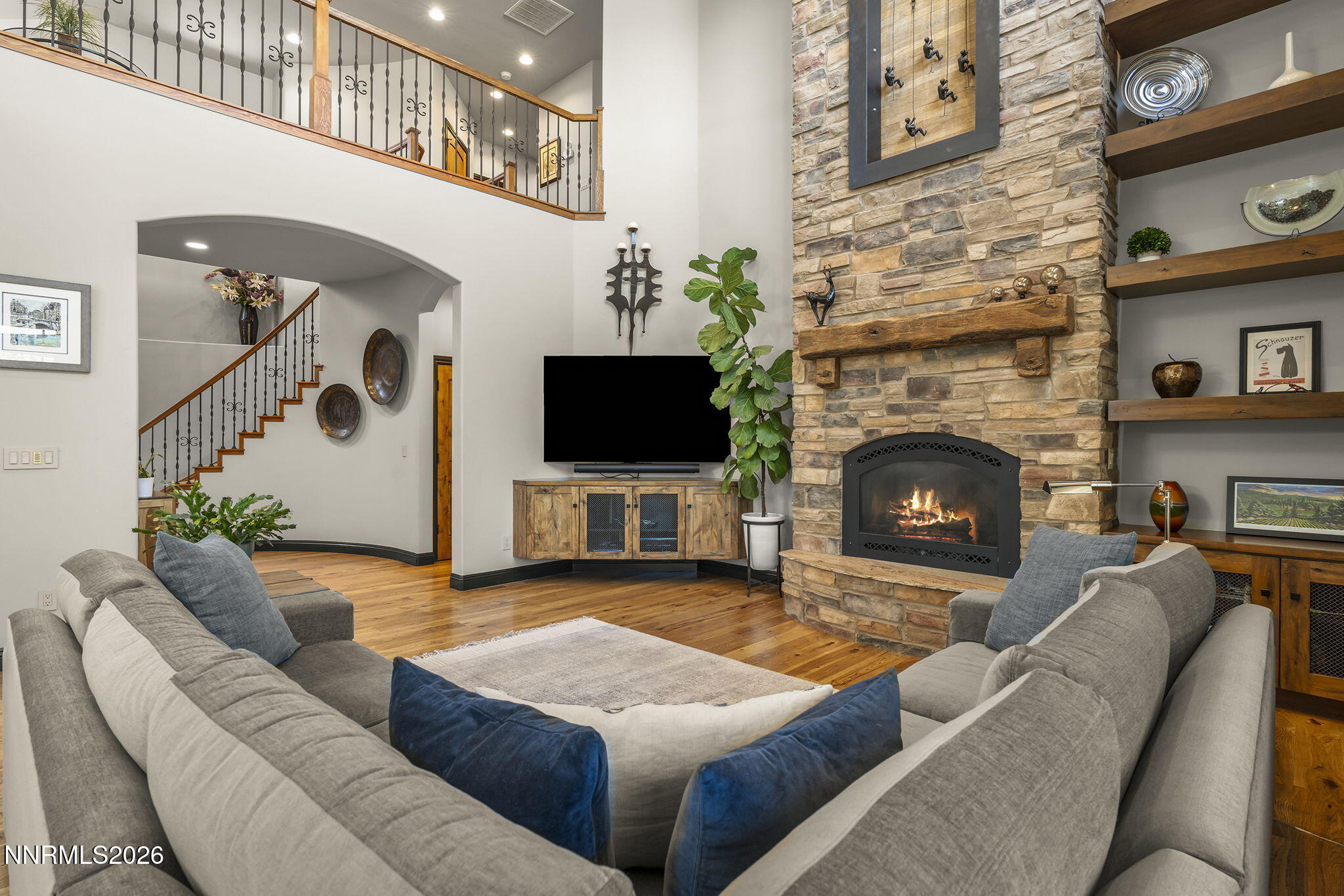 6389 Rey Del Sierra Drive