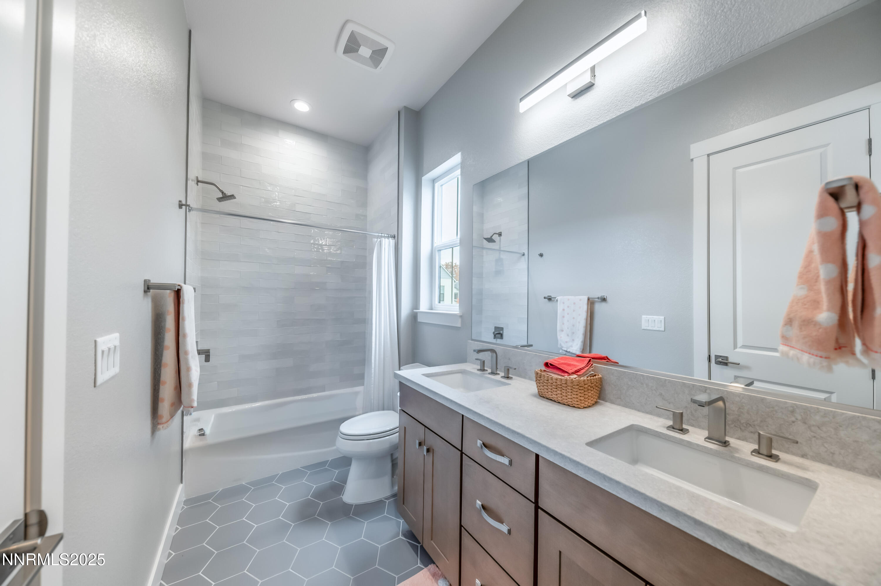 5453 Side Saddle Trail