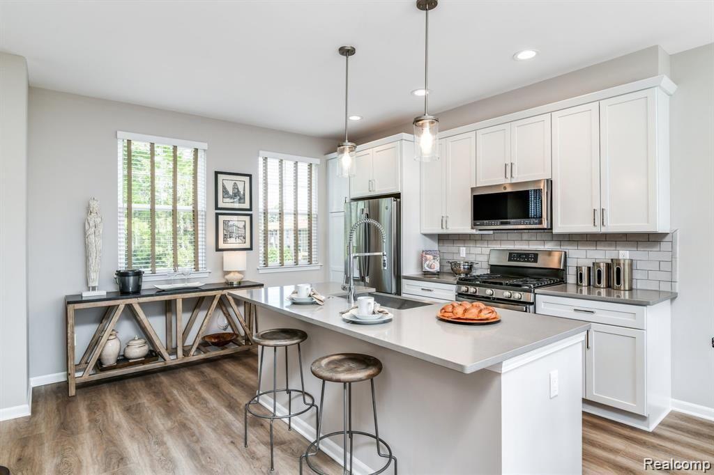 192 SEAN Street Unit: 079