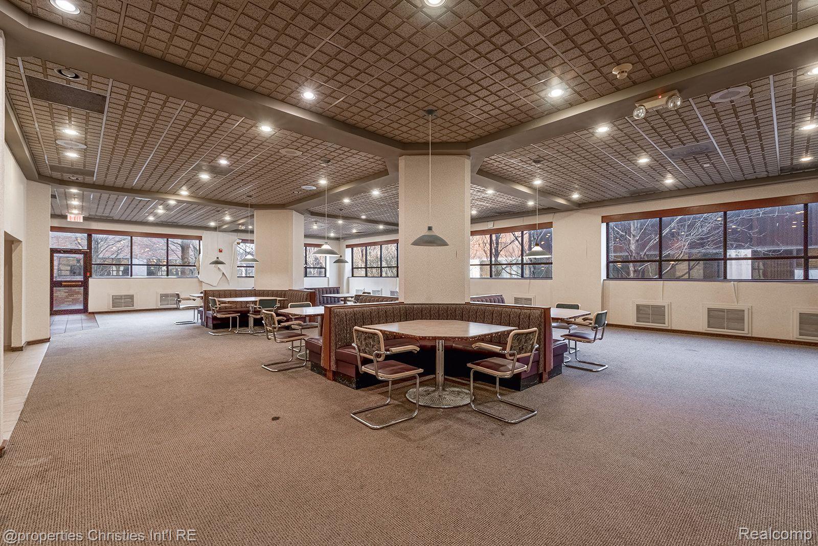 40500 PLYMOUTH Road