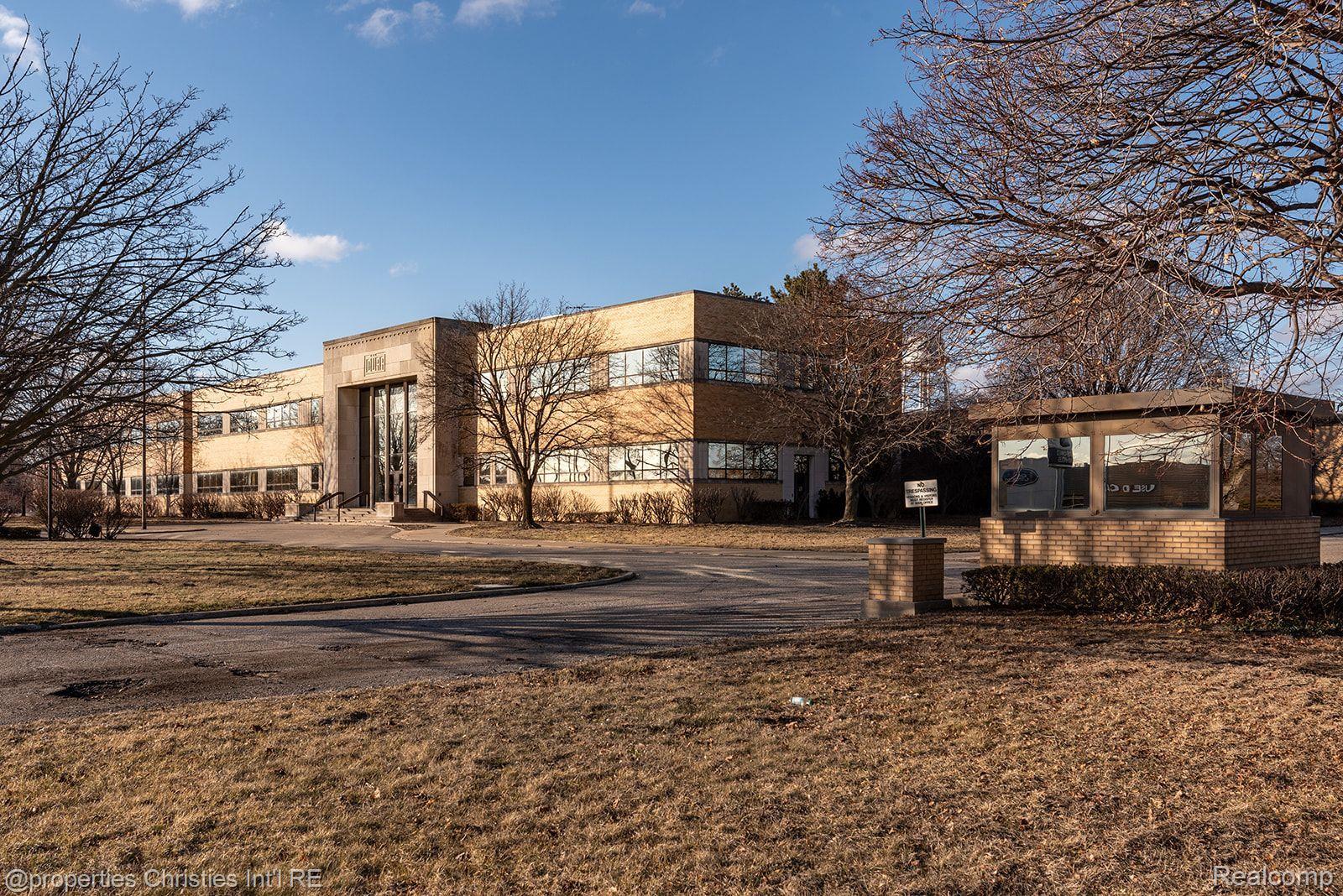 40500 PLYMOUTH Road