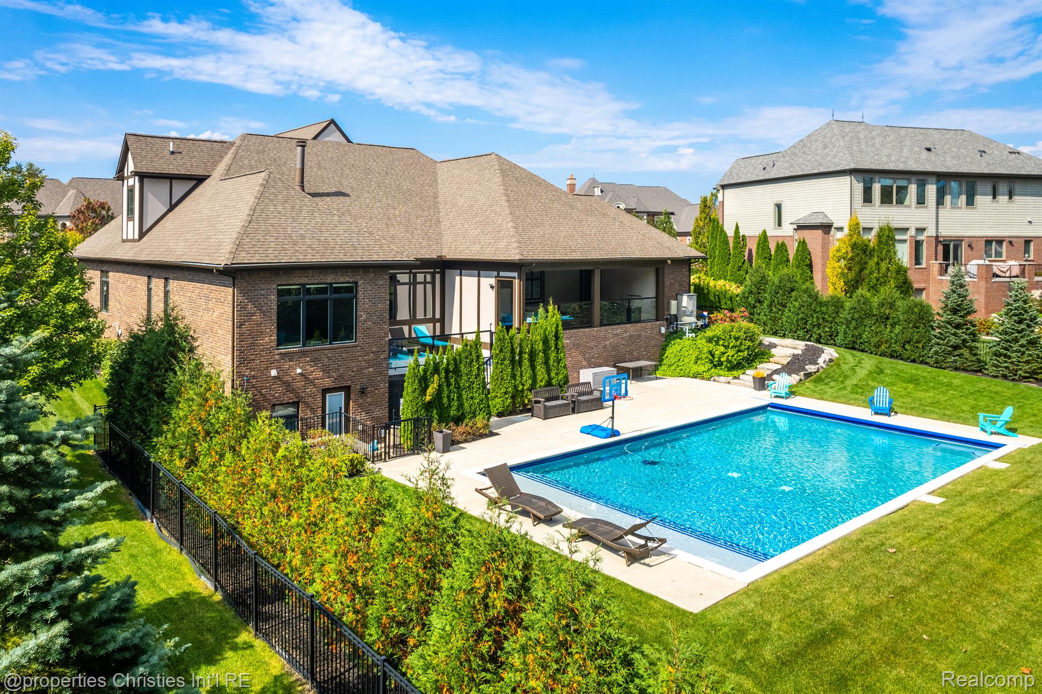 20796 RICHMOND Drive