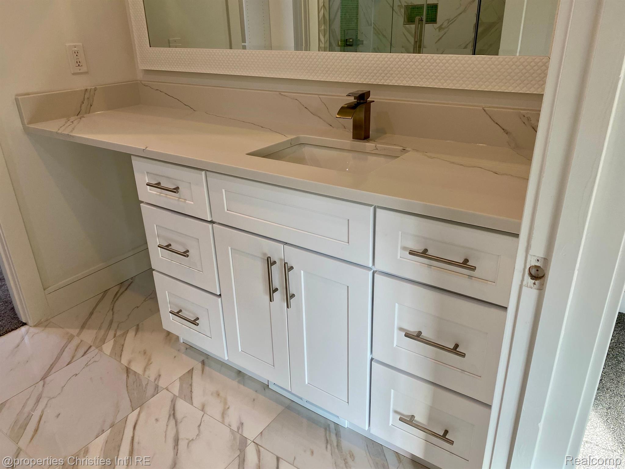 20796 RICHMOND Drive