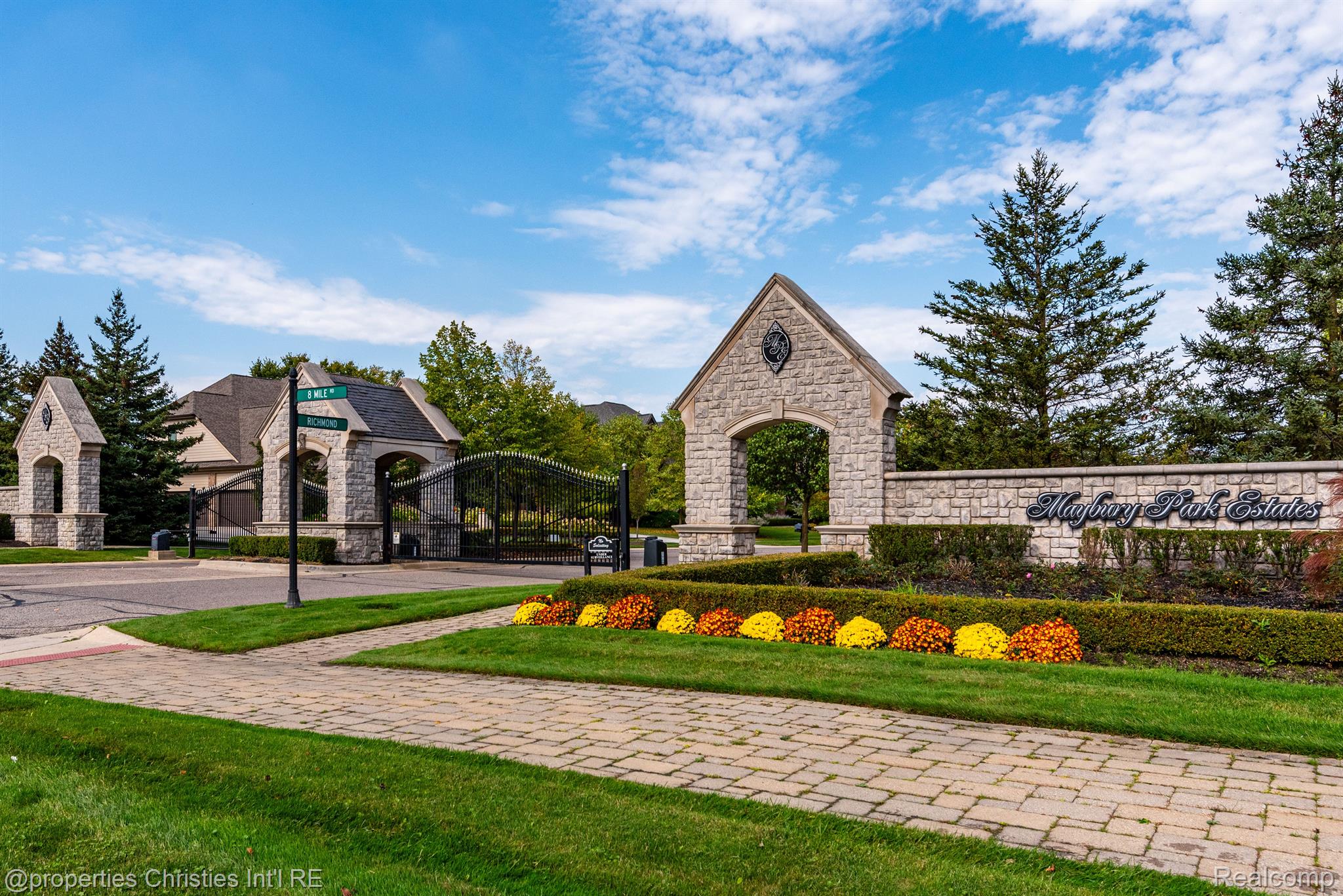 20796 RICHMOND Drive