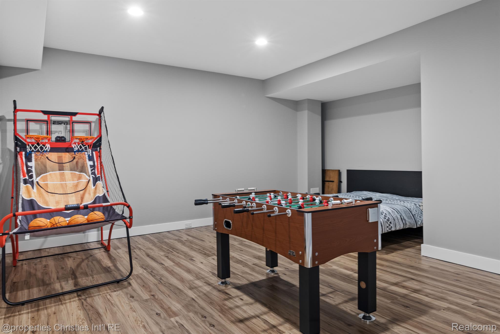 20796 RICHMOND Drive