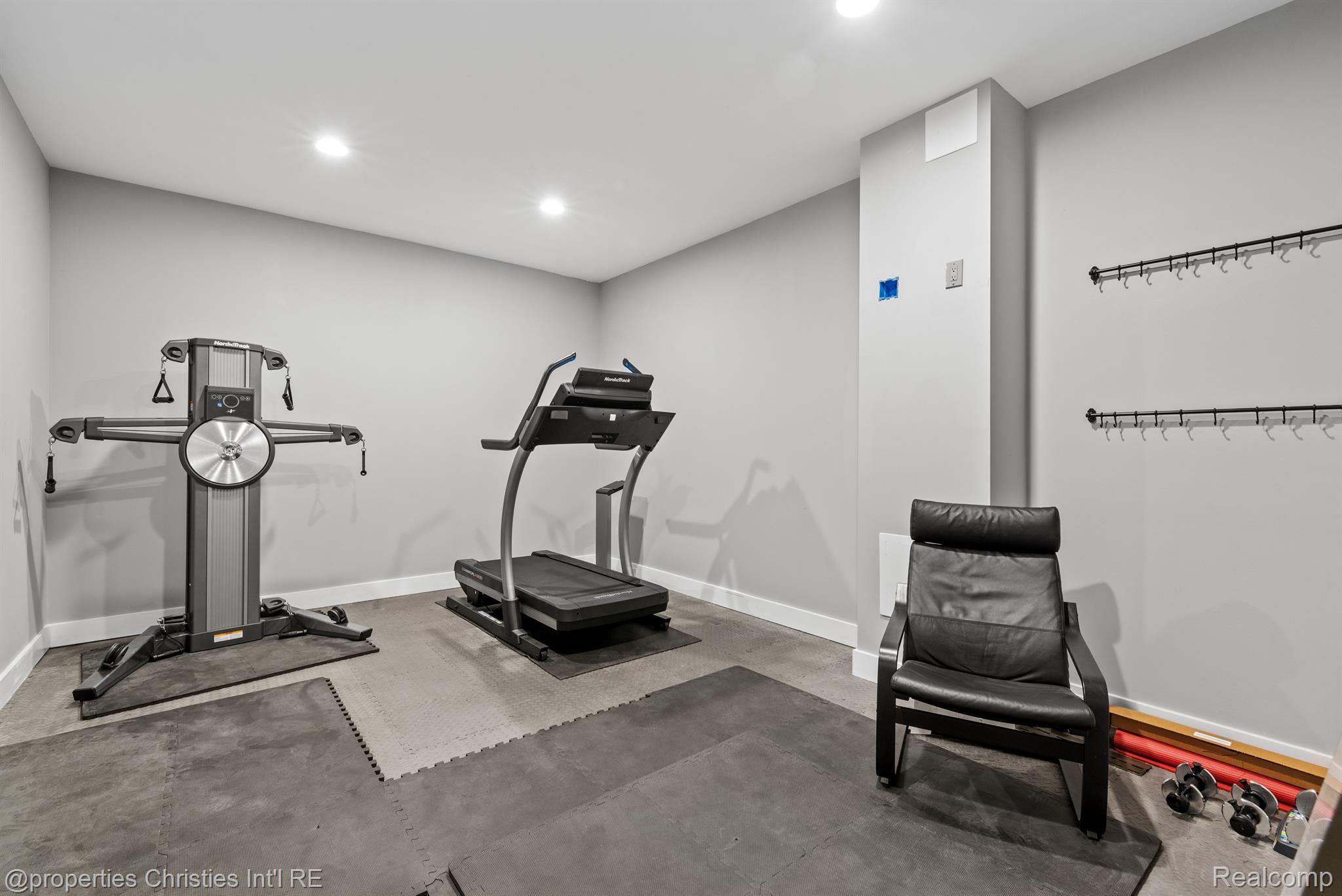 20796 RICHMOND Drive