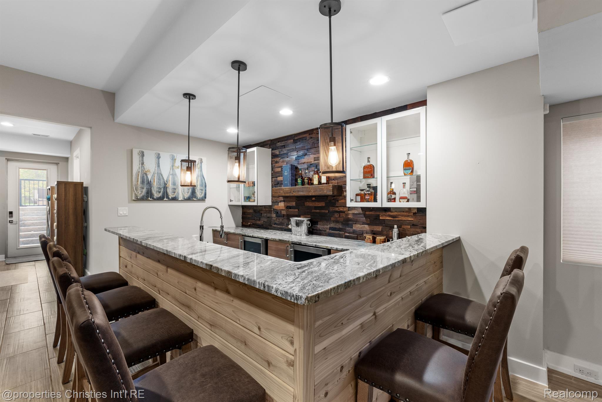 20796 RICHMOND Drive