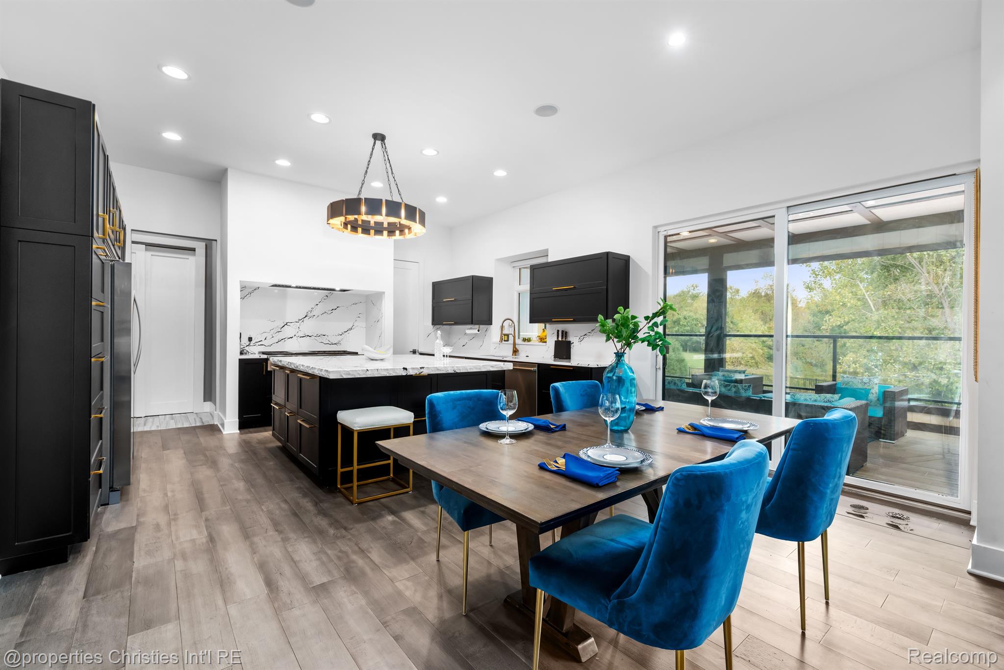 20796 RICHMOND Drive