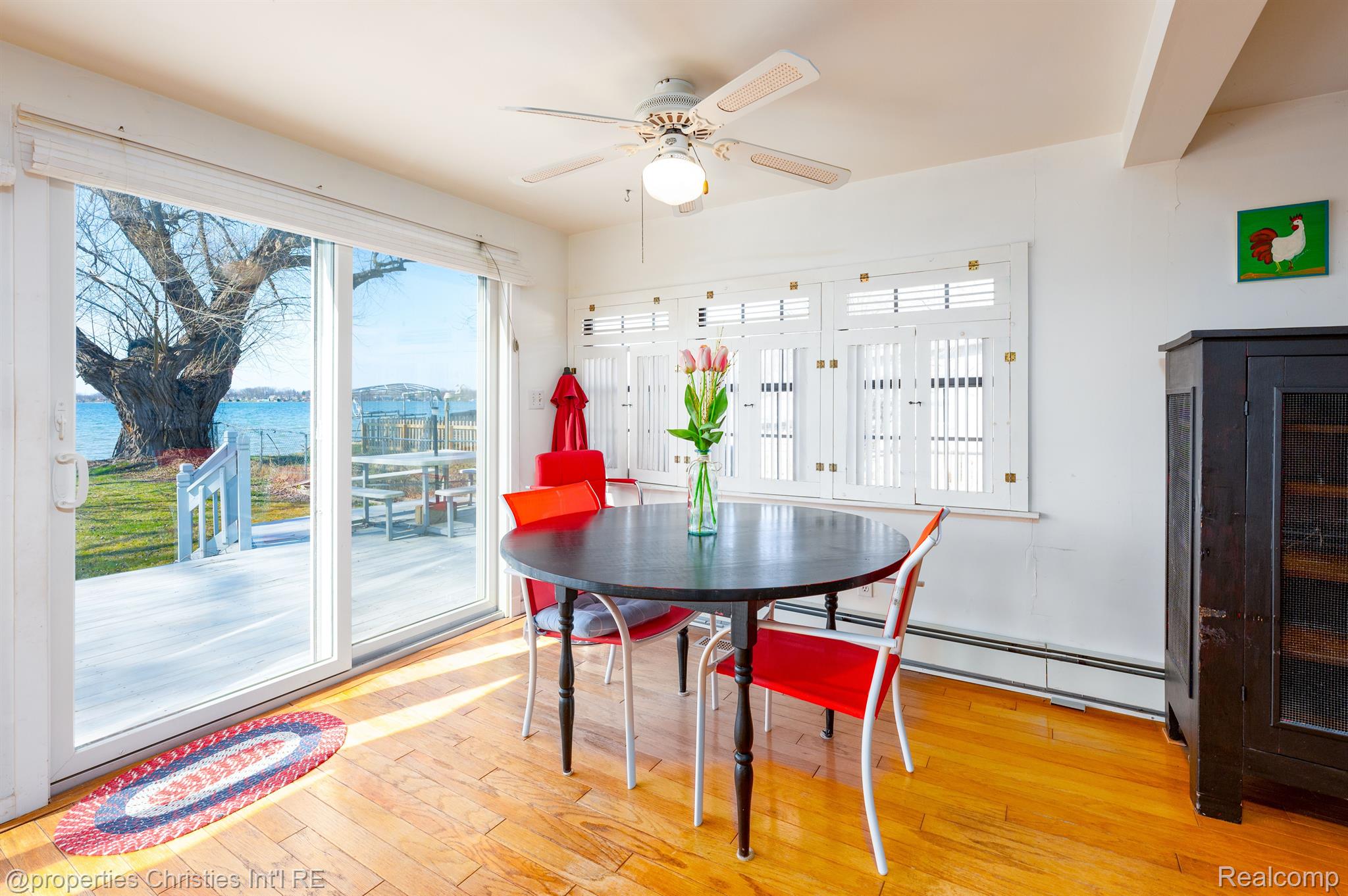555 E SHORE Drive