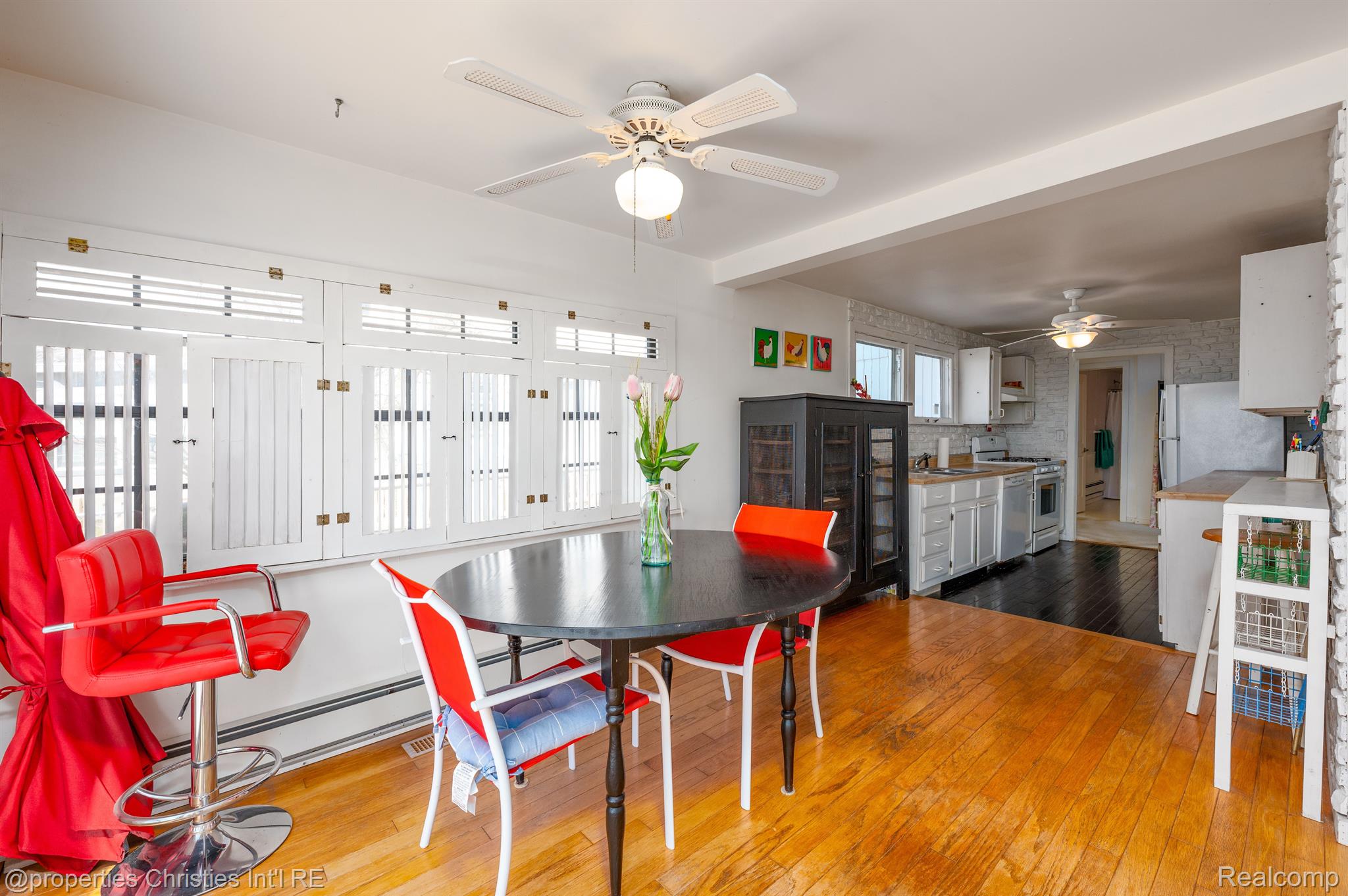 555 E SHORE Drive