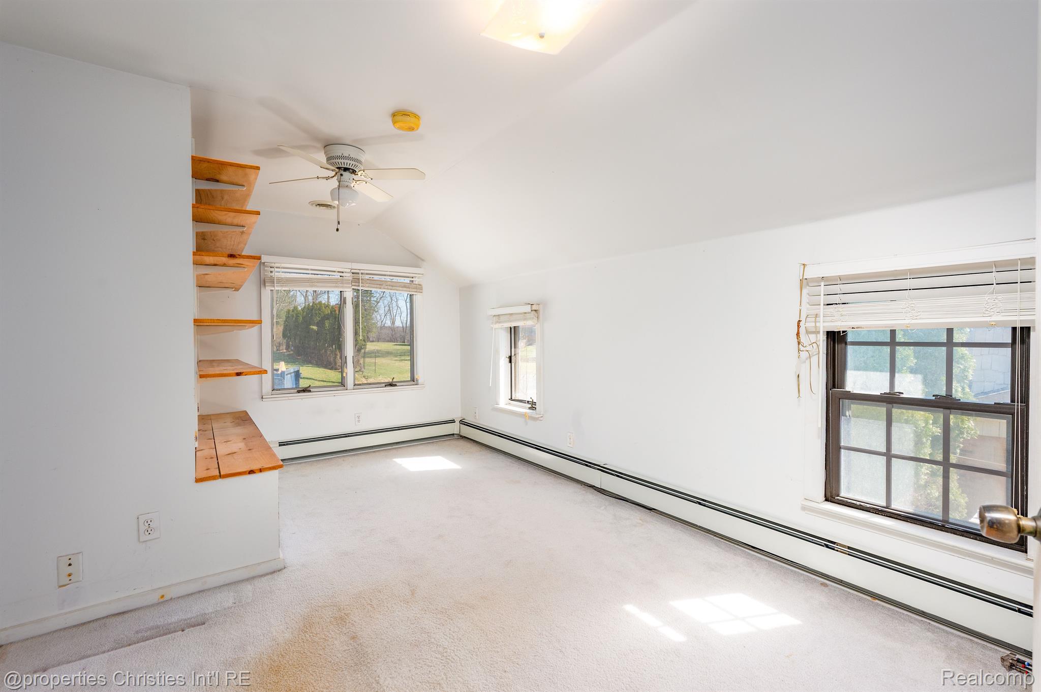 555 E SHORE Drive