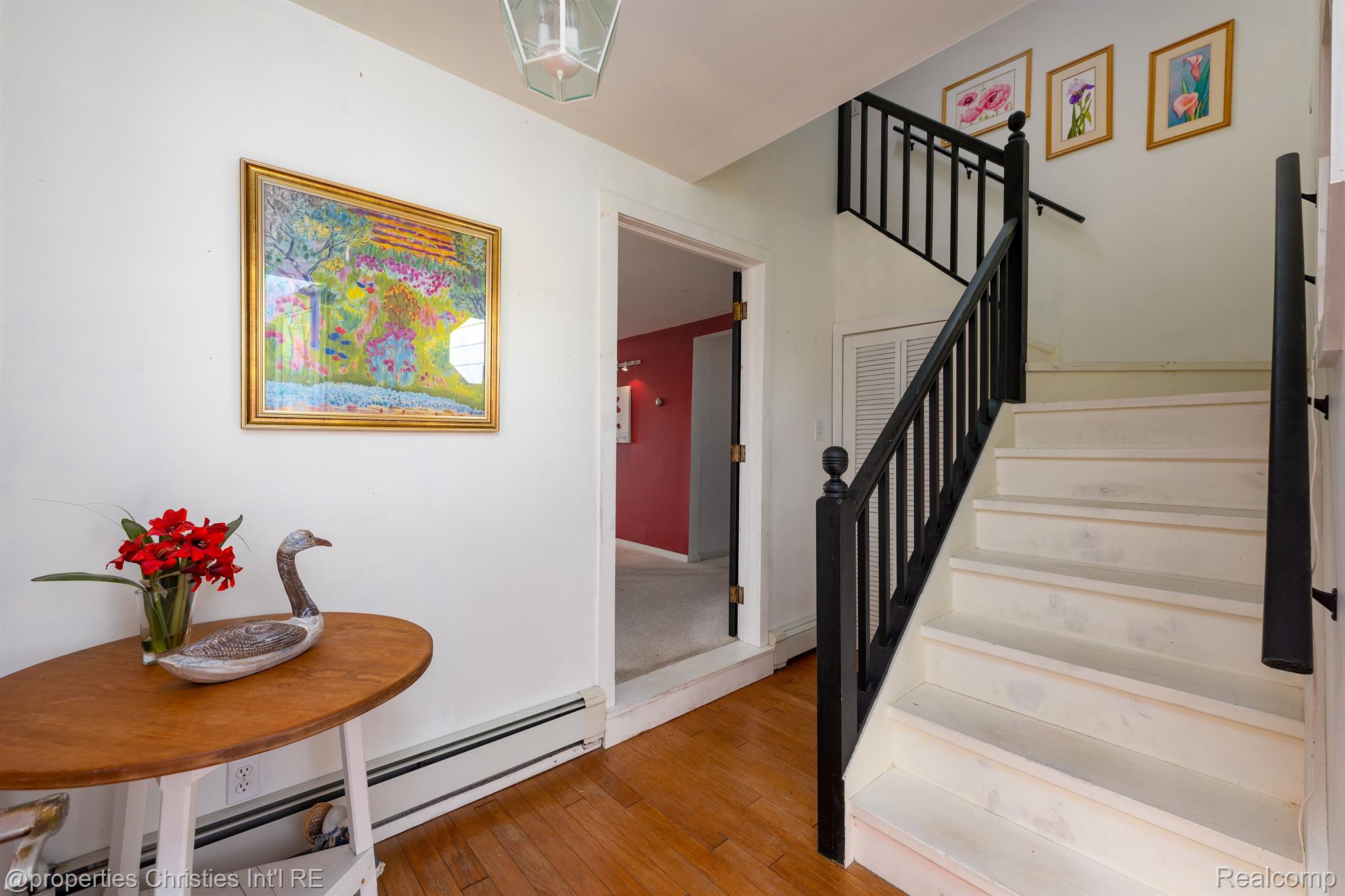 555 E SHORE Drive