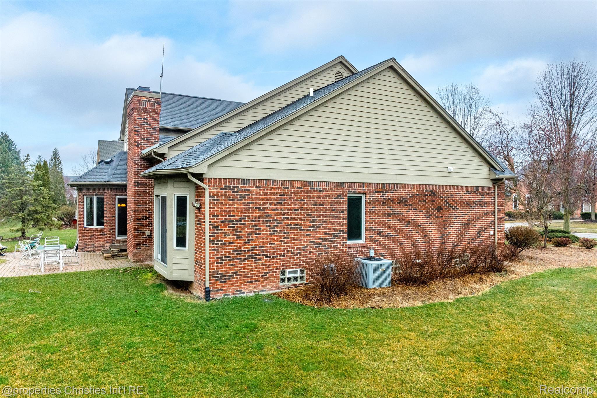 22257 HAZELTON Court