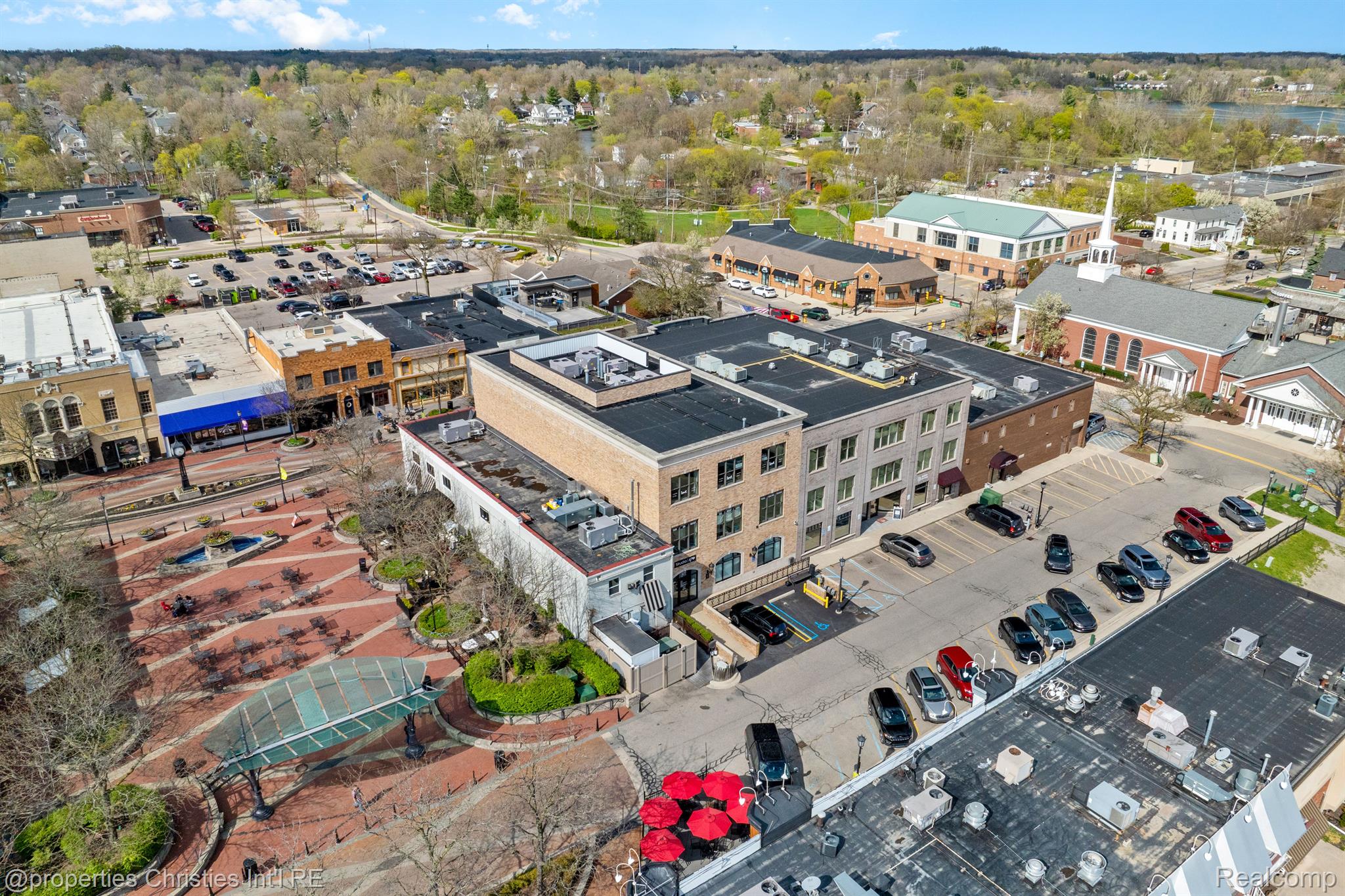 170 E MAIN Street
