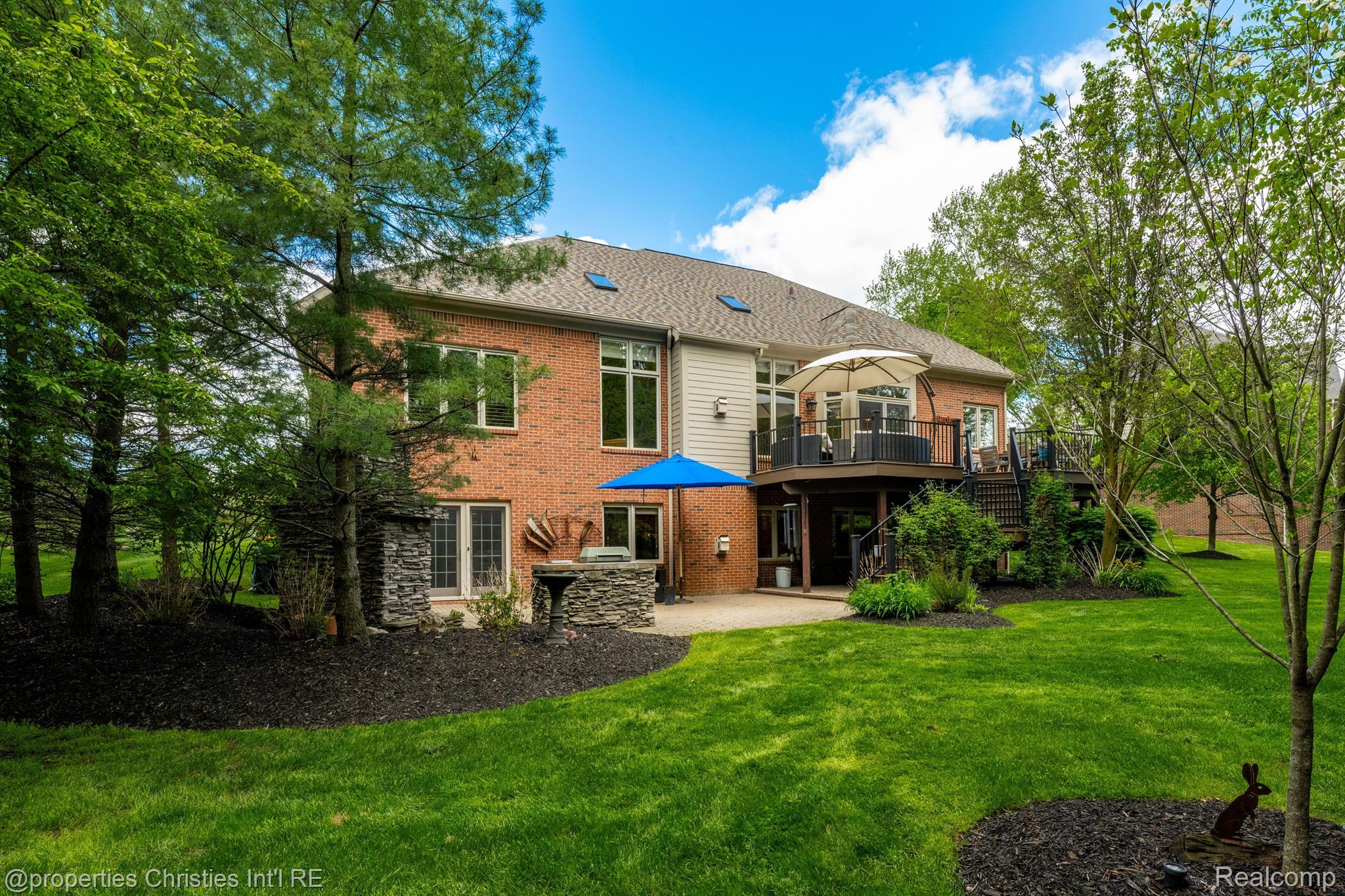 48415 BINGHAMPTON Drive