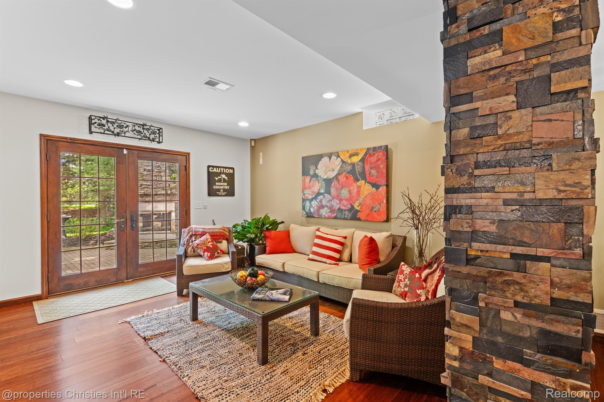 48415 BINGHAMPTON Drive