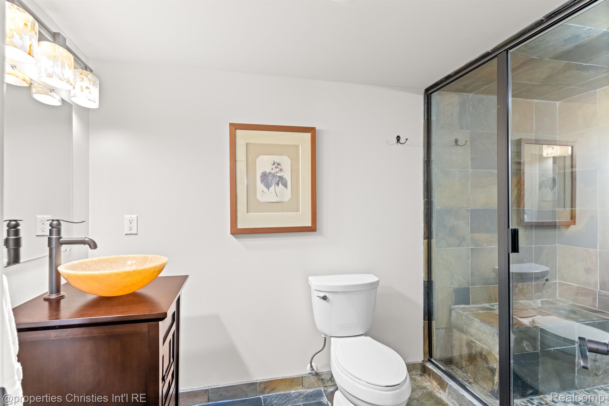 48415 BINGHAMPTON Drive