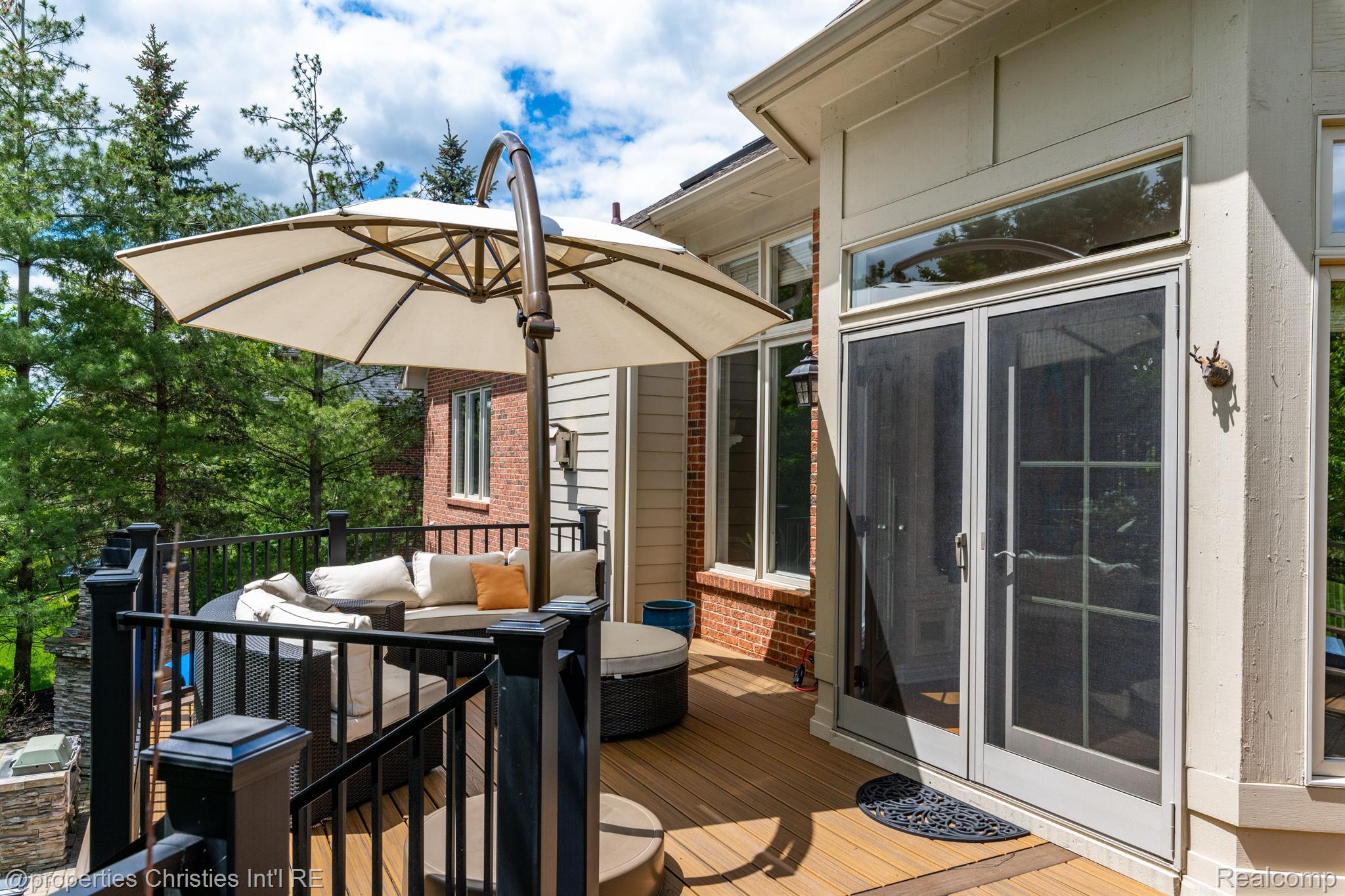 48415 BINGHAMPTON Drive