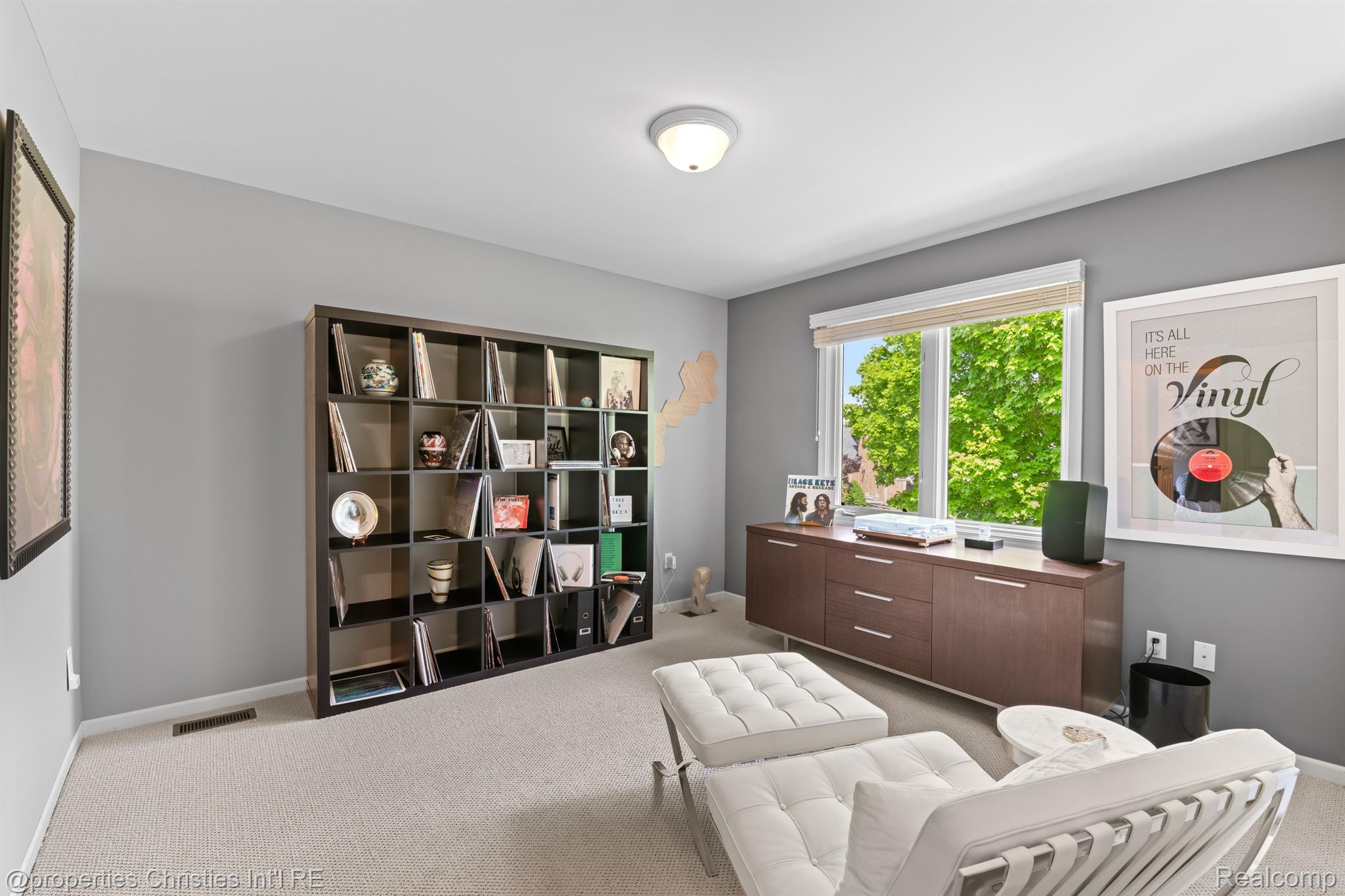 48415 BINGHAMPTON Drive