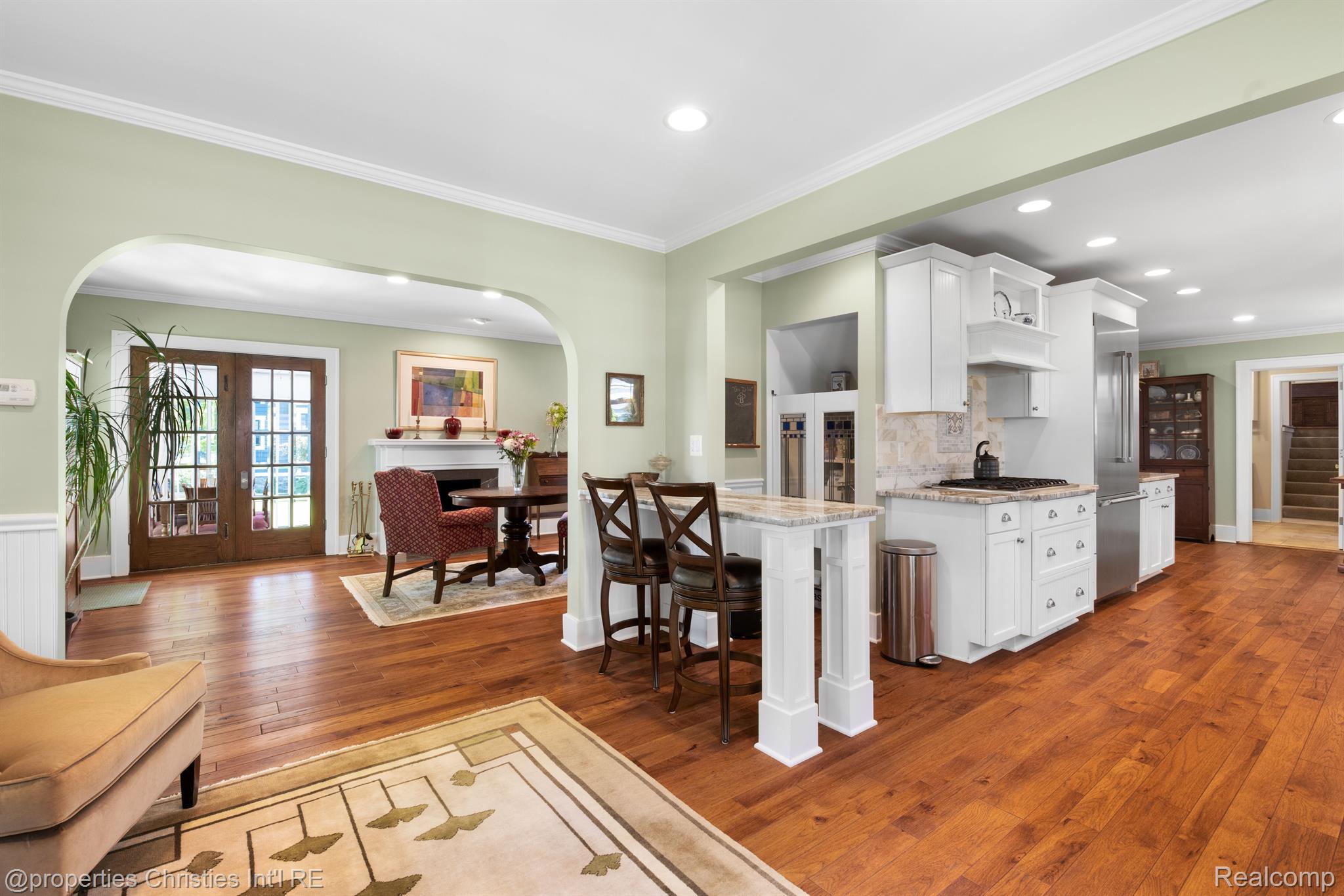 745 SPRING Drive