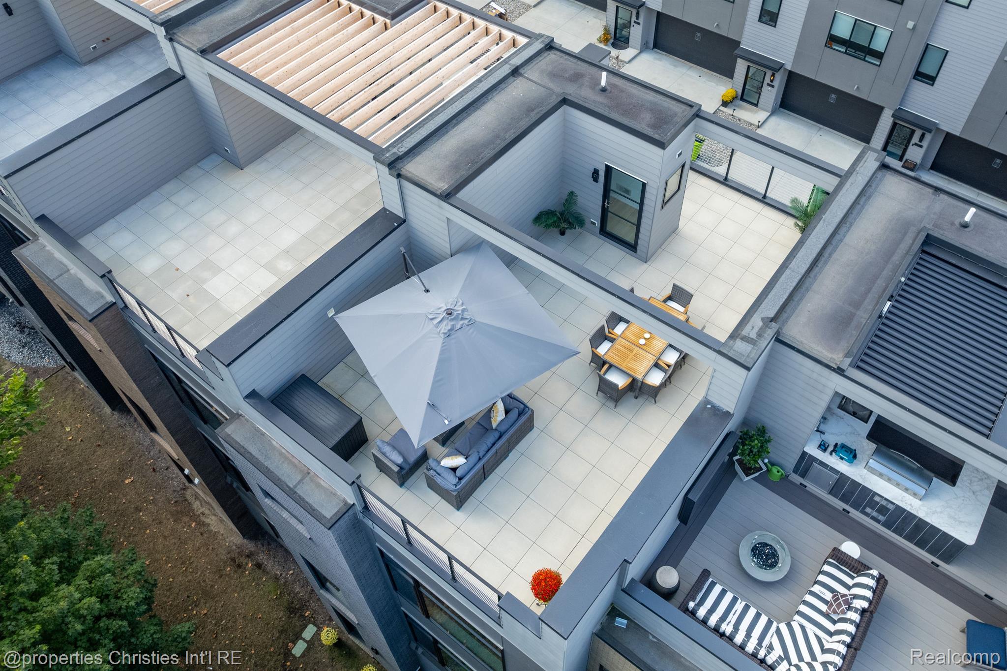 108 N CENTER Cove
