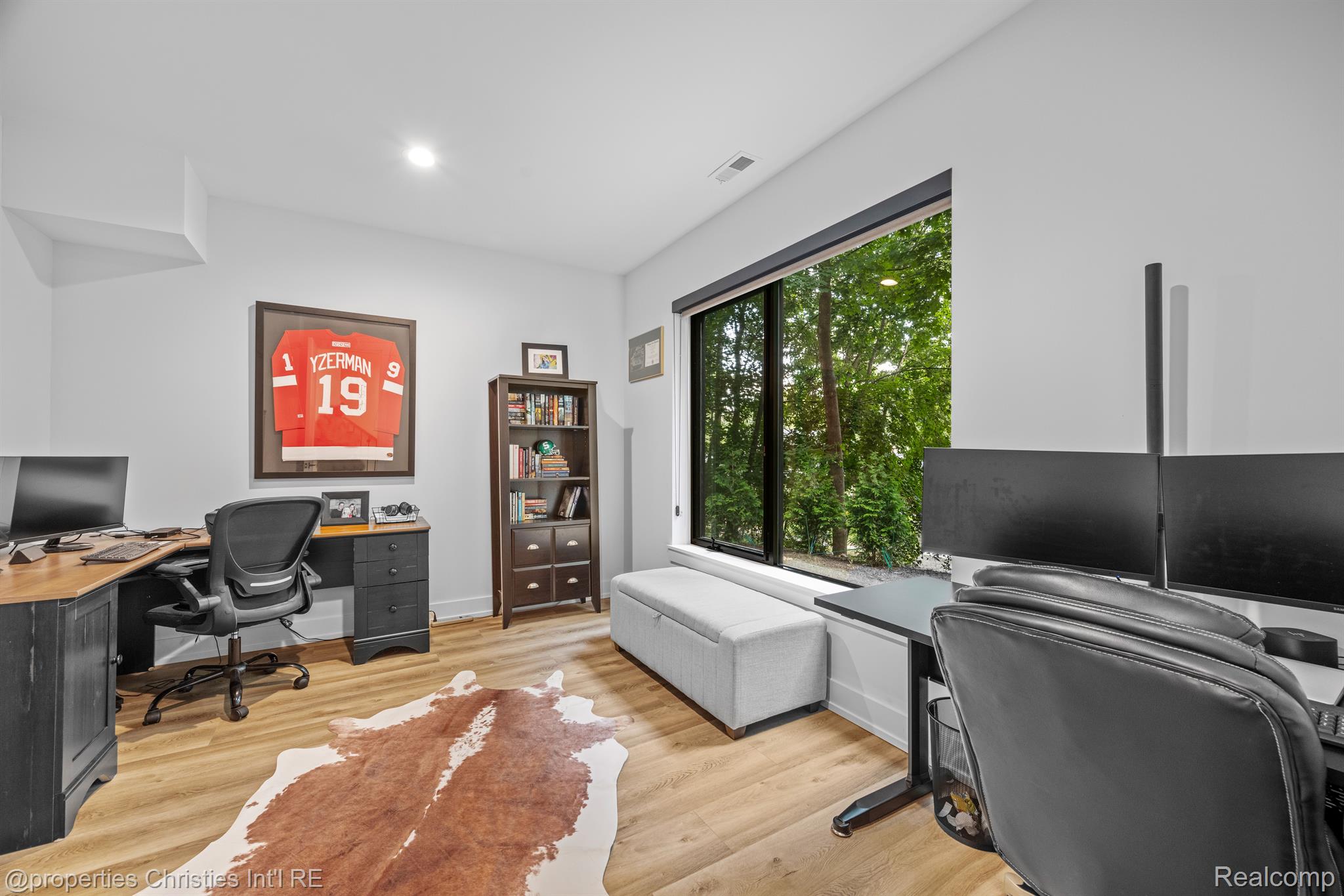 108 N CENTER Cove