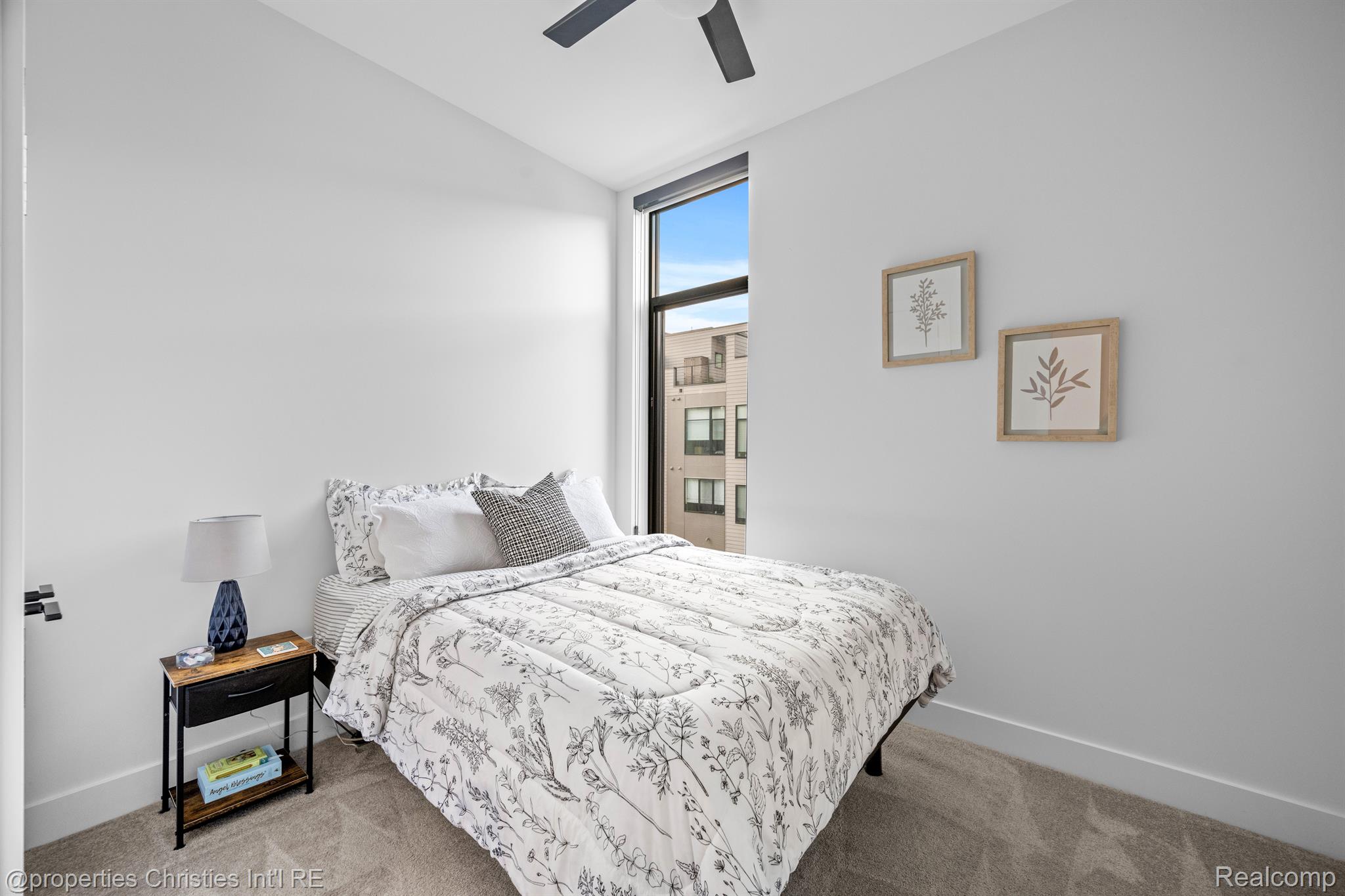 108 N CENTER Cove