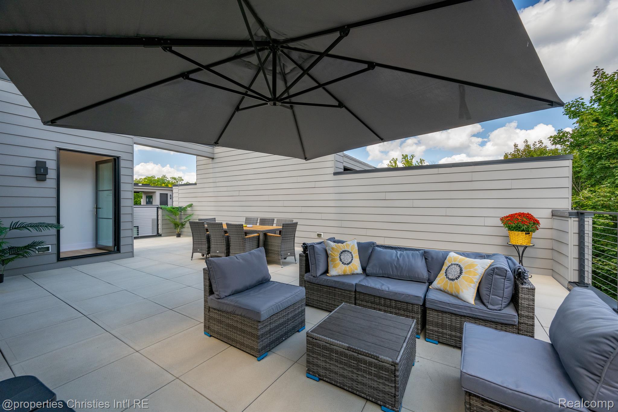 108 N CENTER Cove