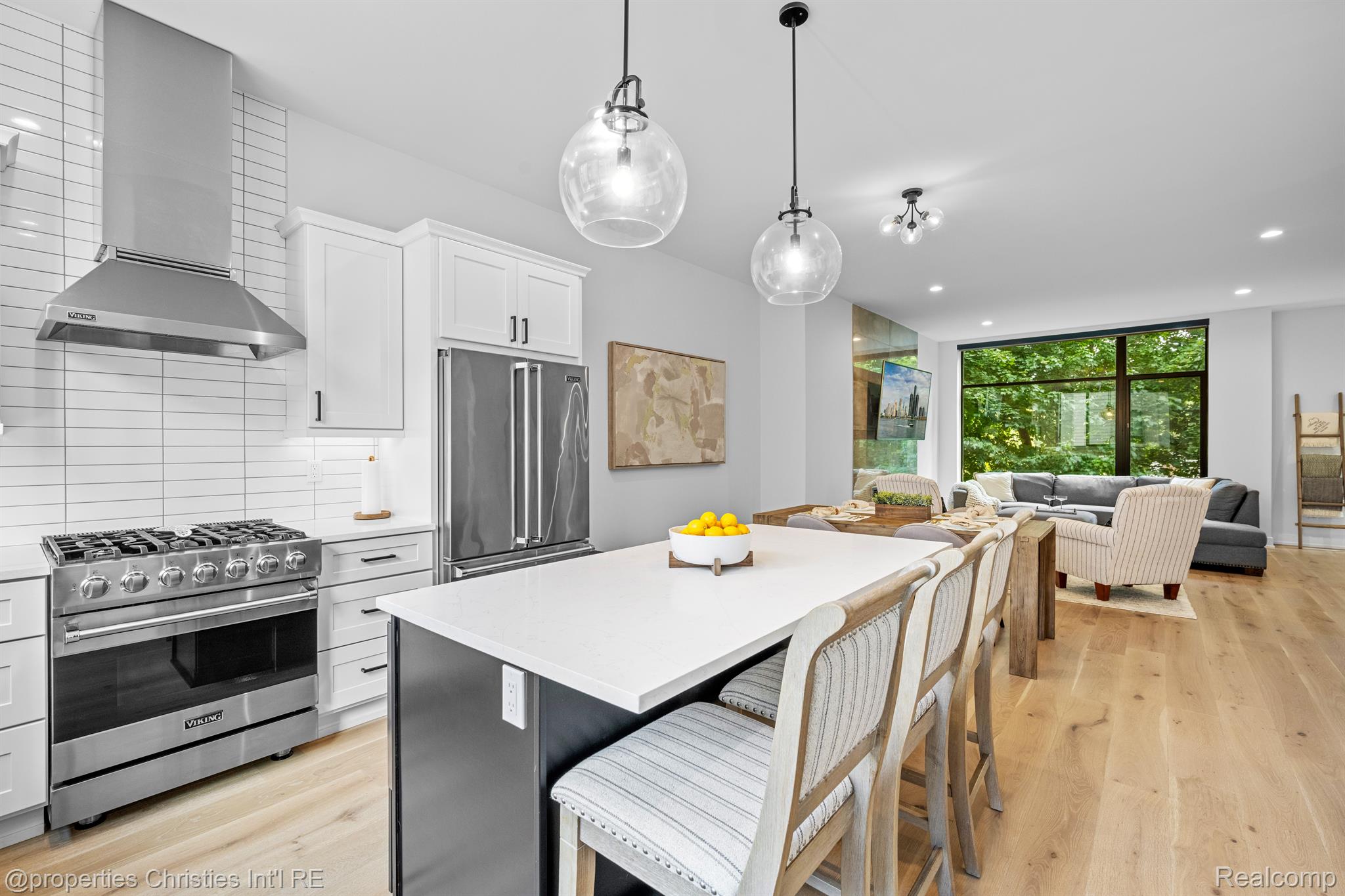 108 N CENTER Cove