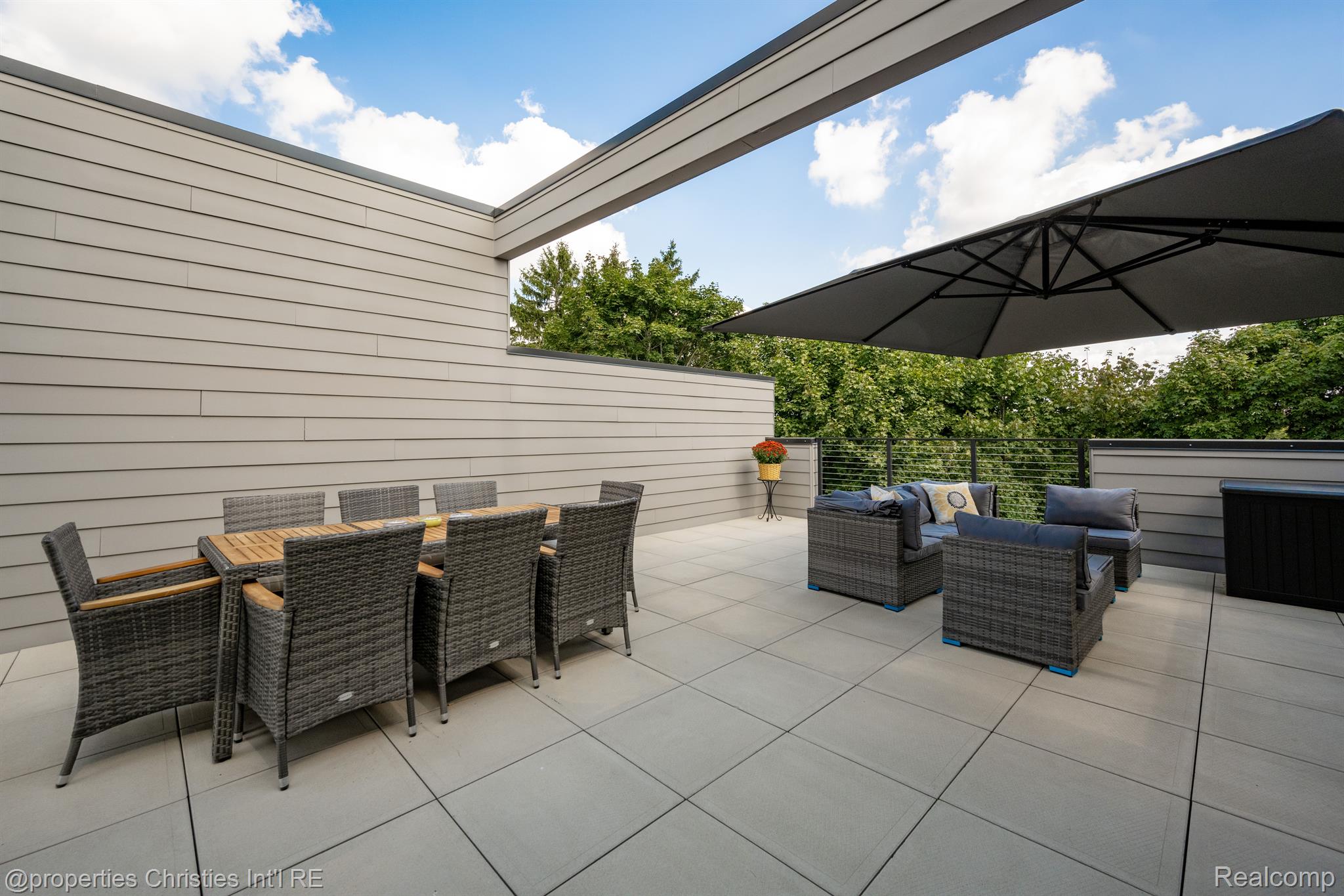 108 N CENTER Cove