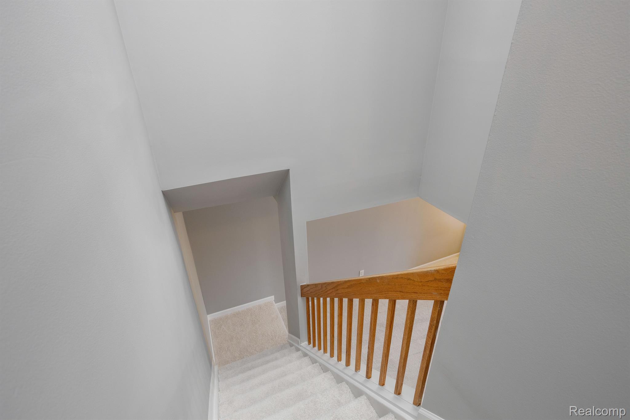 22213 PONDVIEW 26
