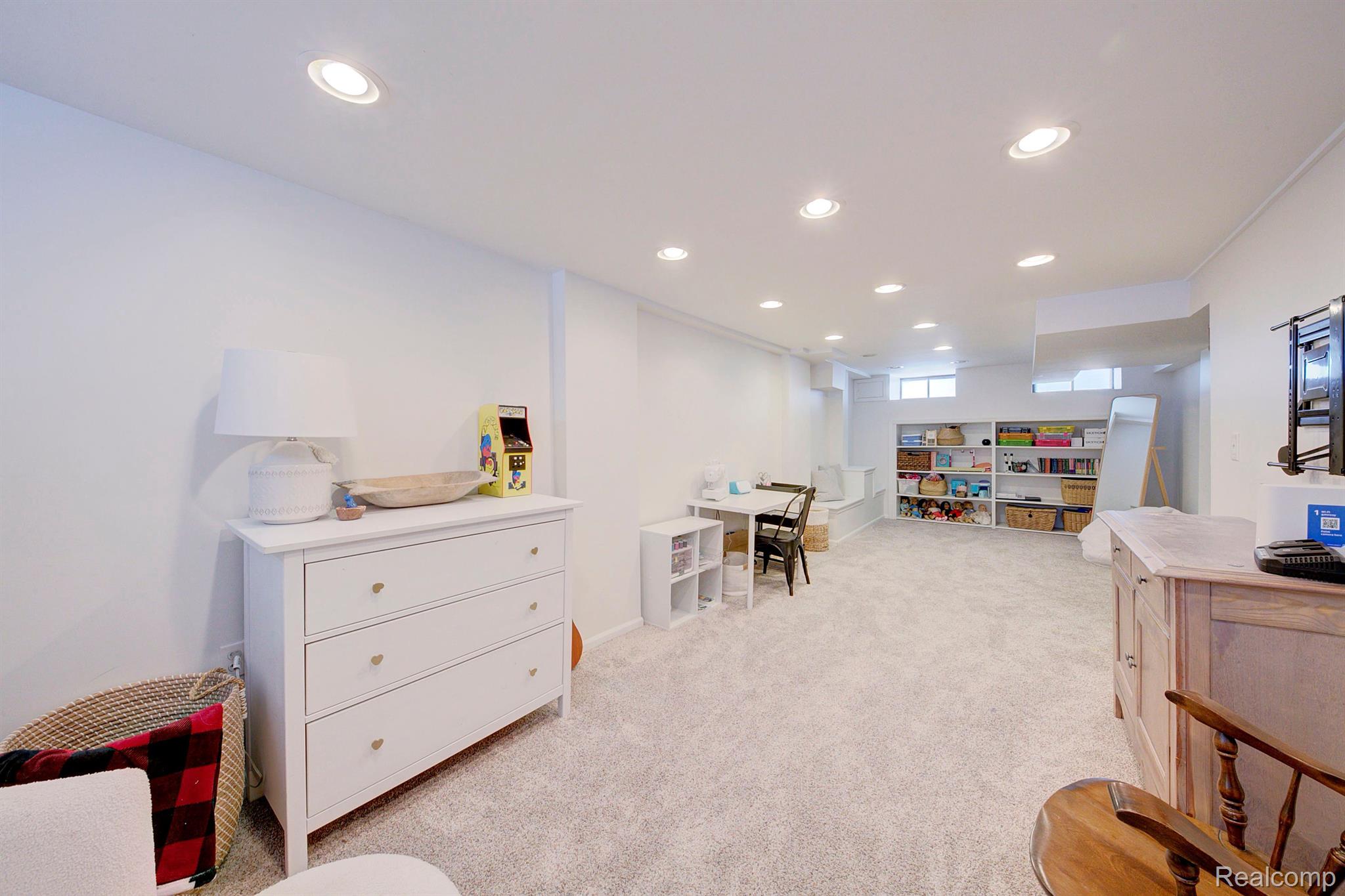 551 ARTHUR Street