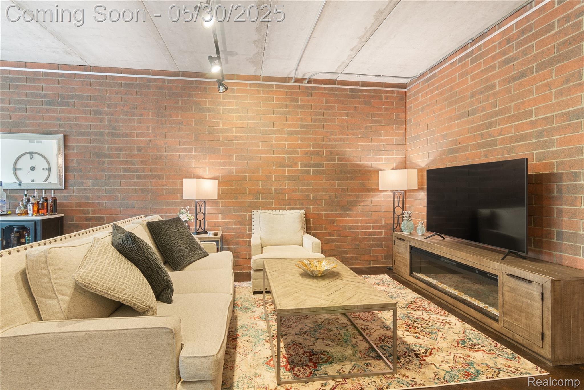 300 Hamilton Street 203