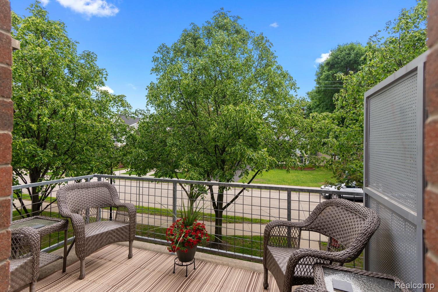 300 Hamilton Street 203