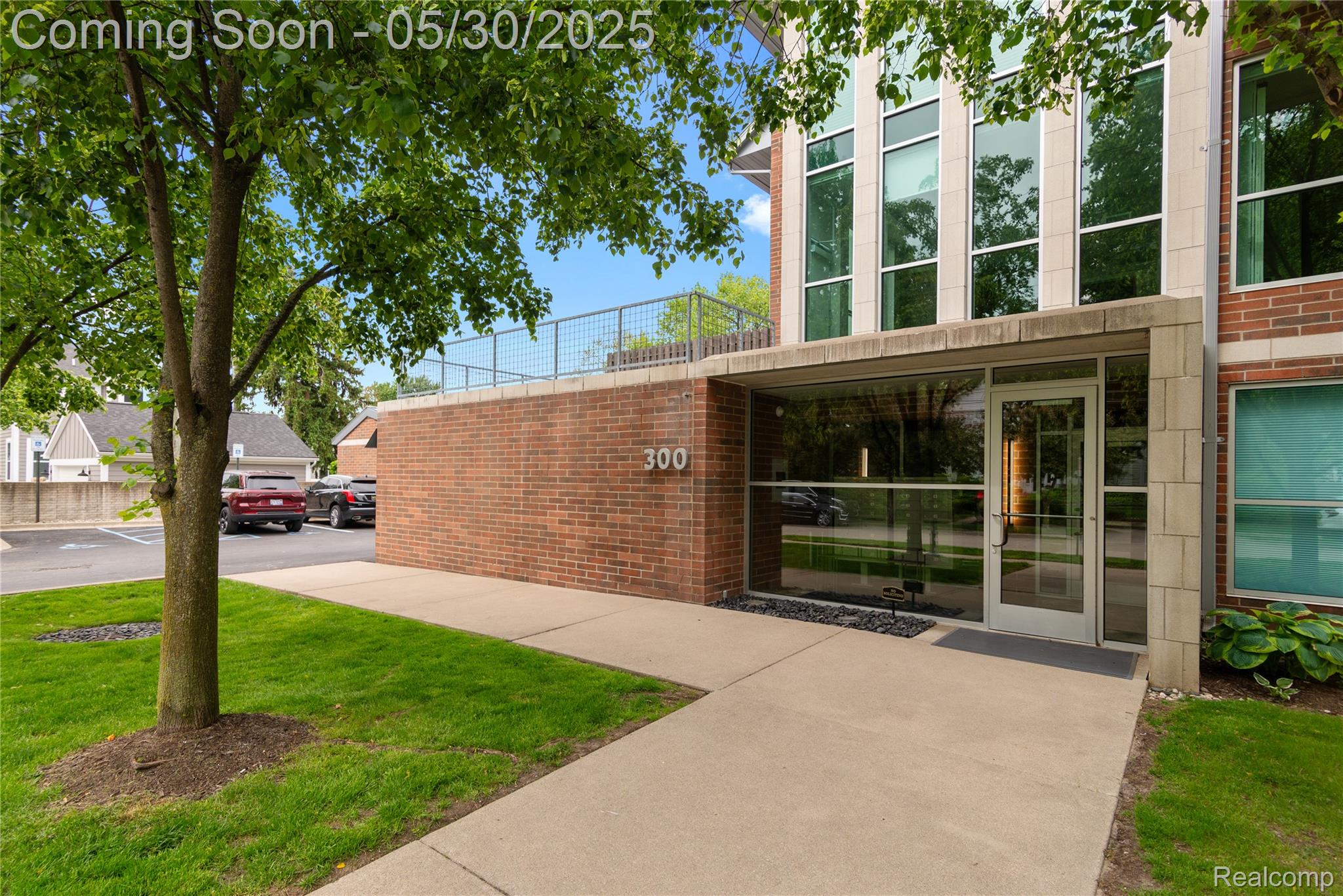 300 Hamilton Street 203