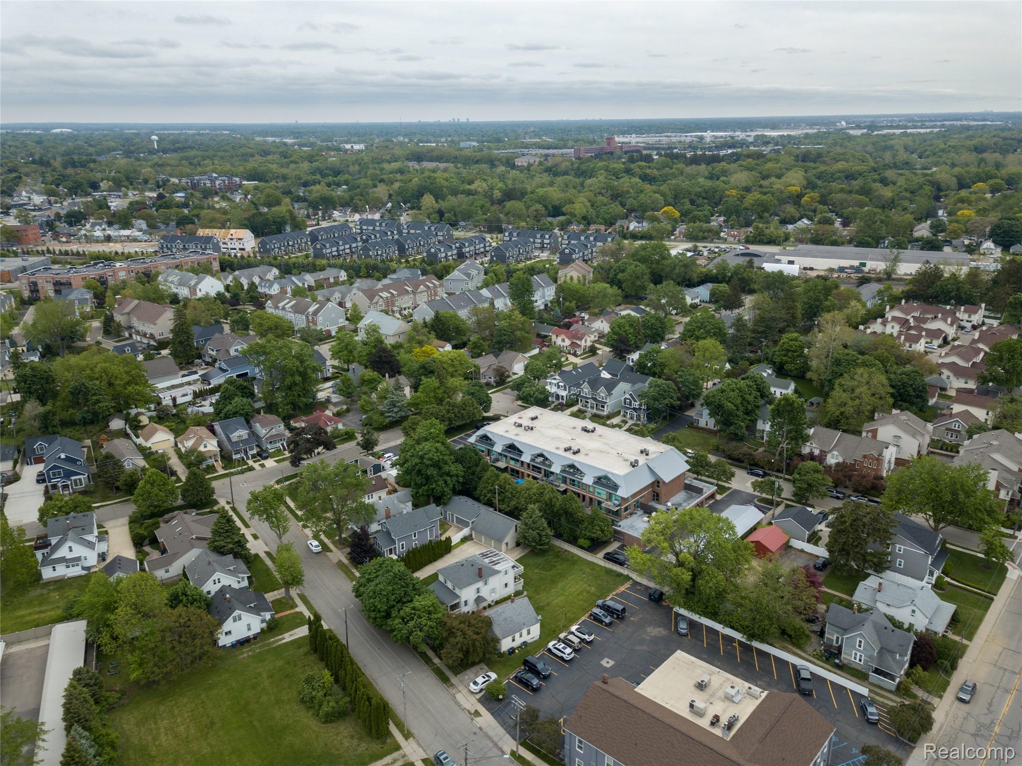 300 Hamilton Street 203