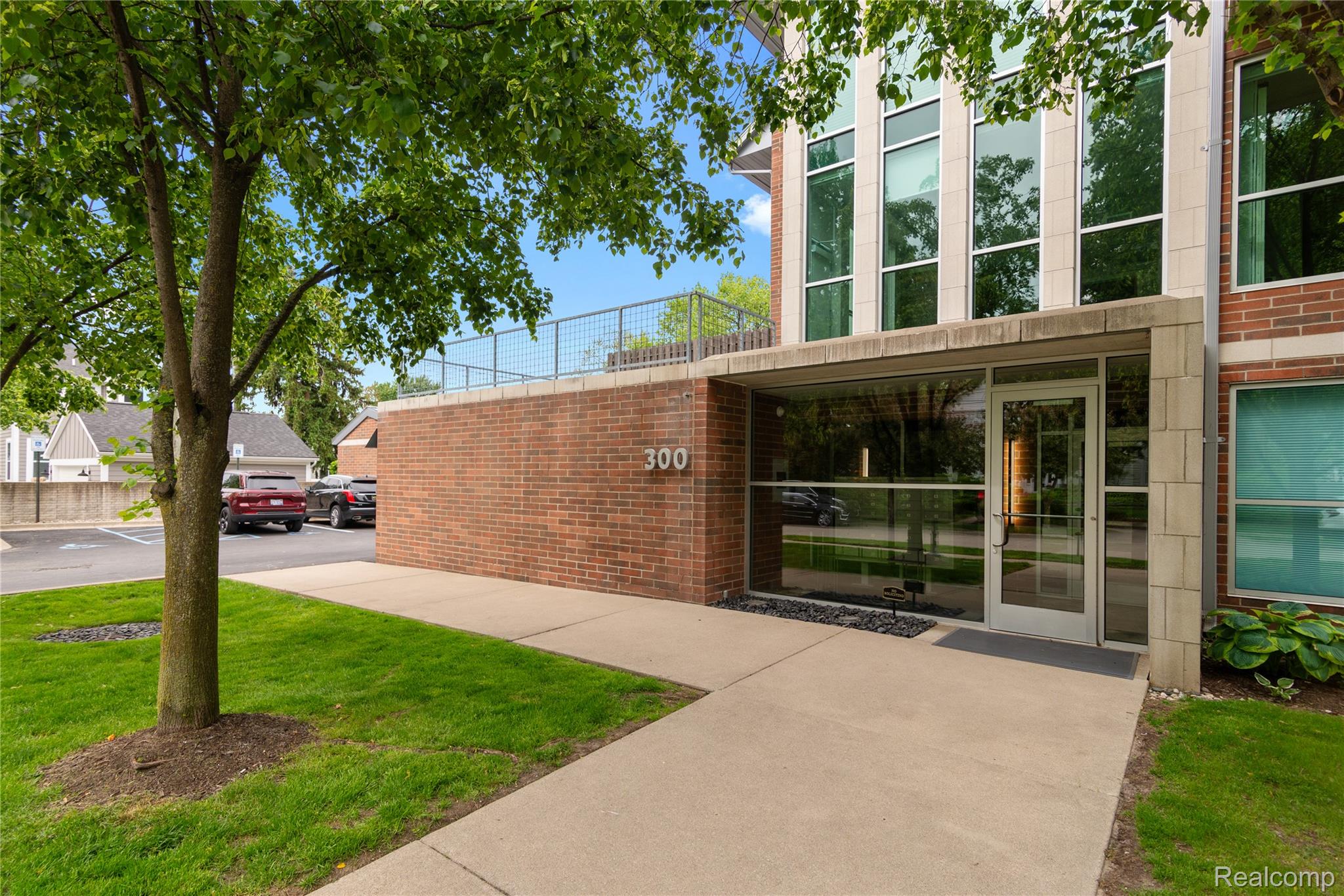 300 Hamilton Street 203